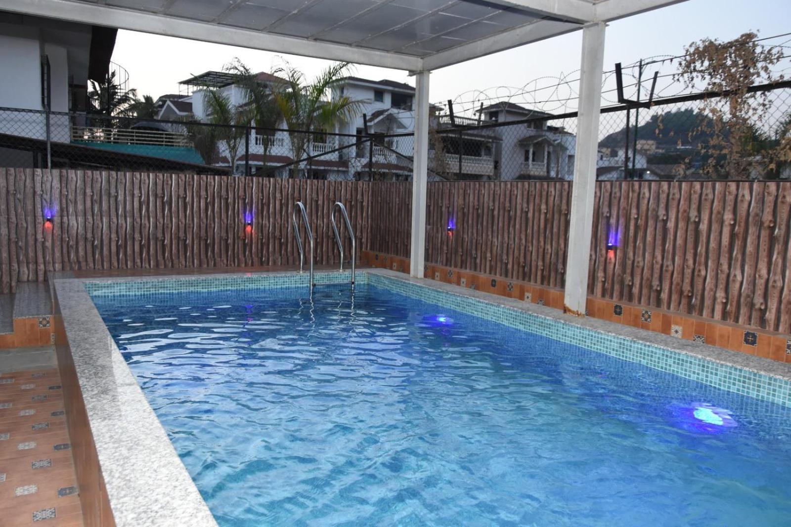 Upper Deck Villa *
