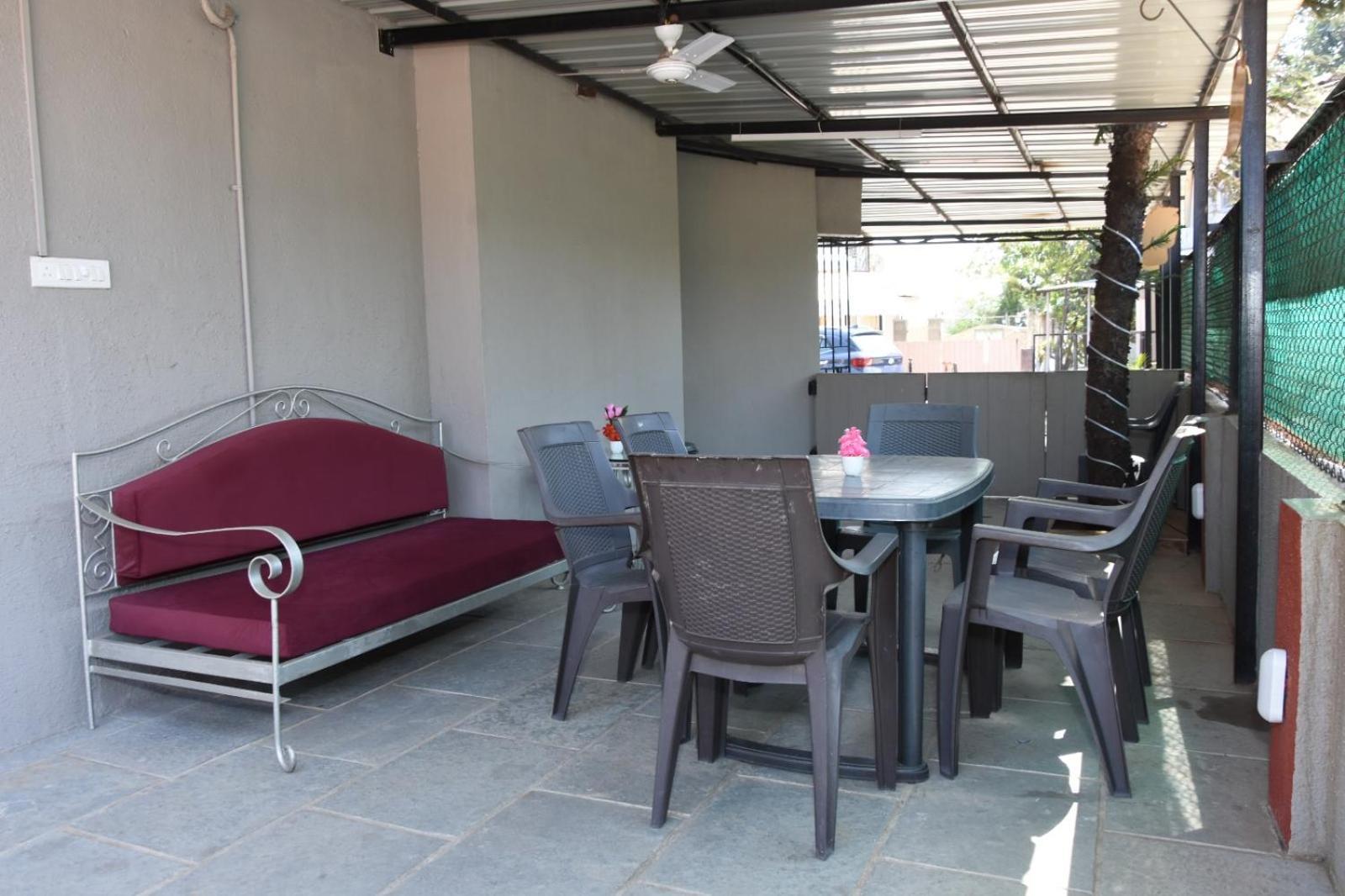 Upper Deck Villa