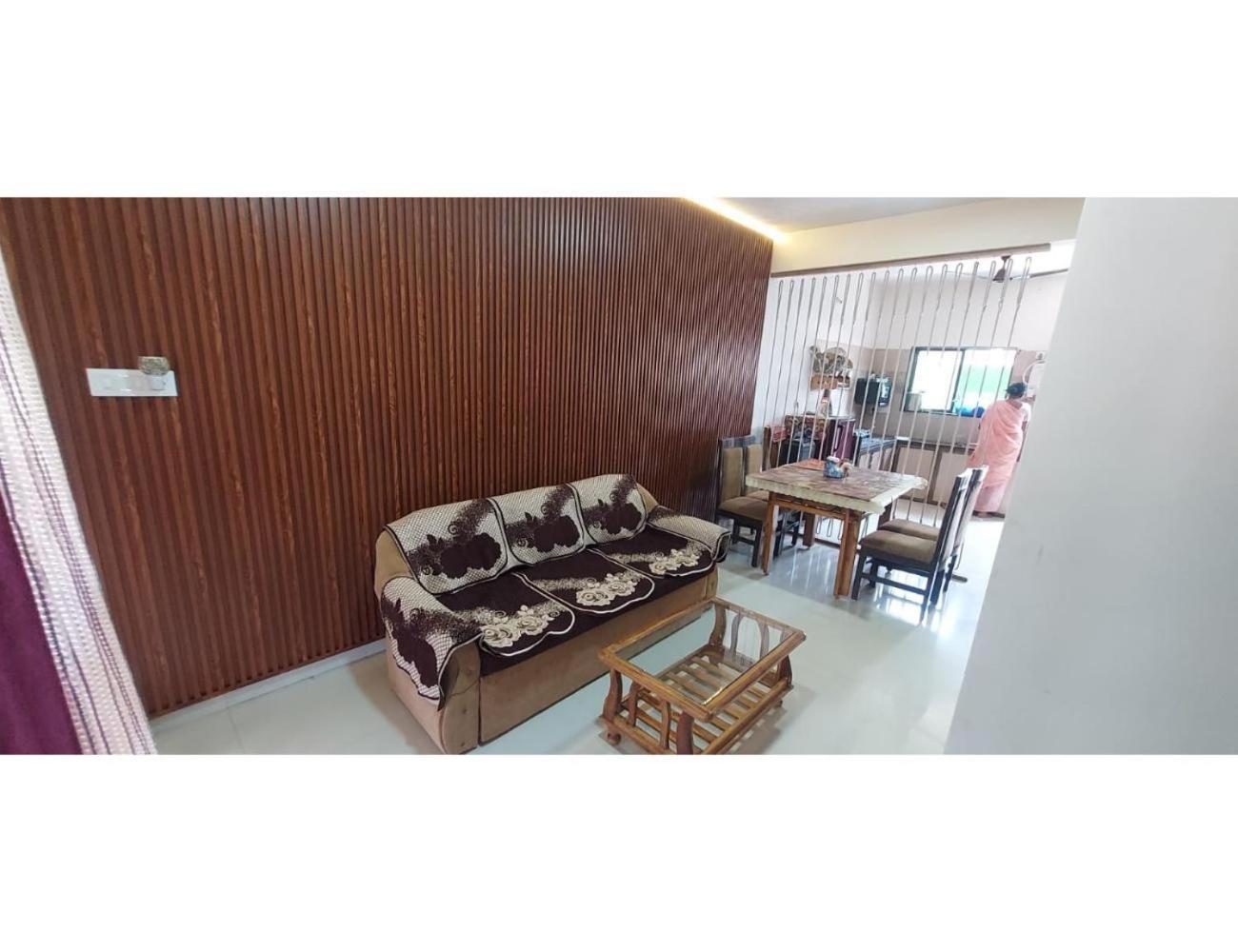 Homestay Hempriya Villa, *