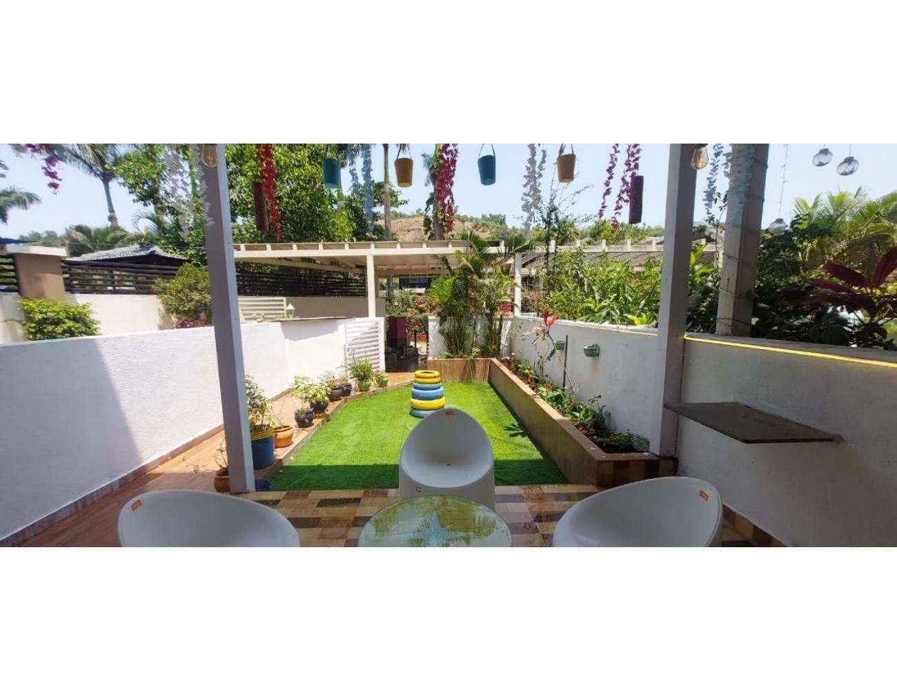 Hempriya Villa, *