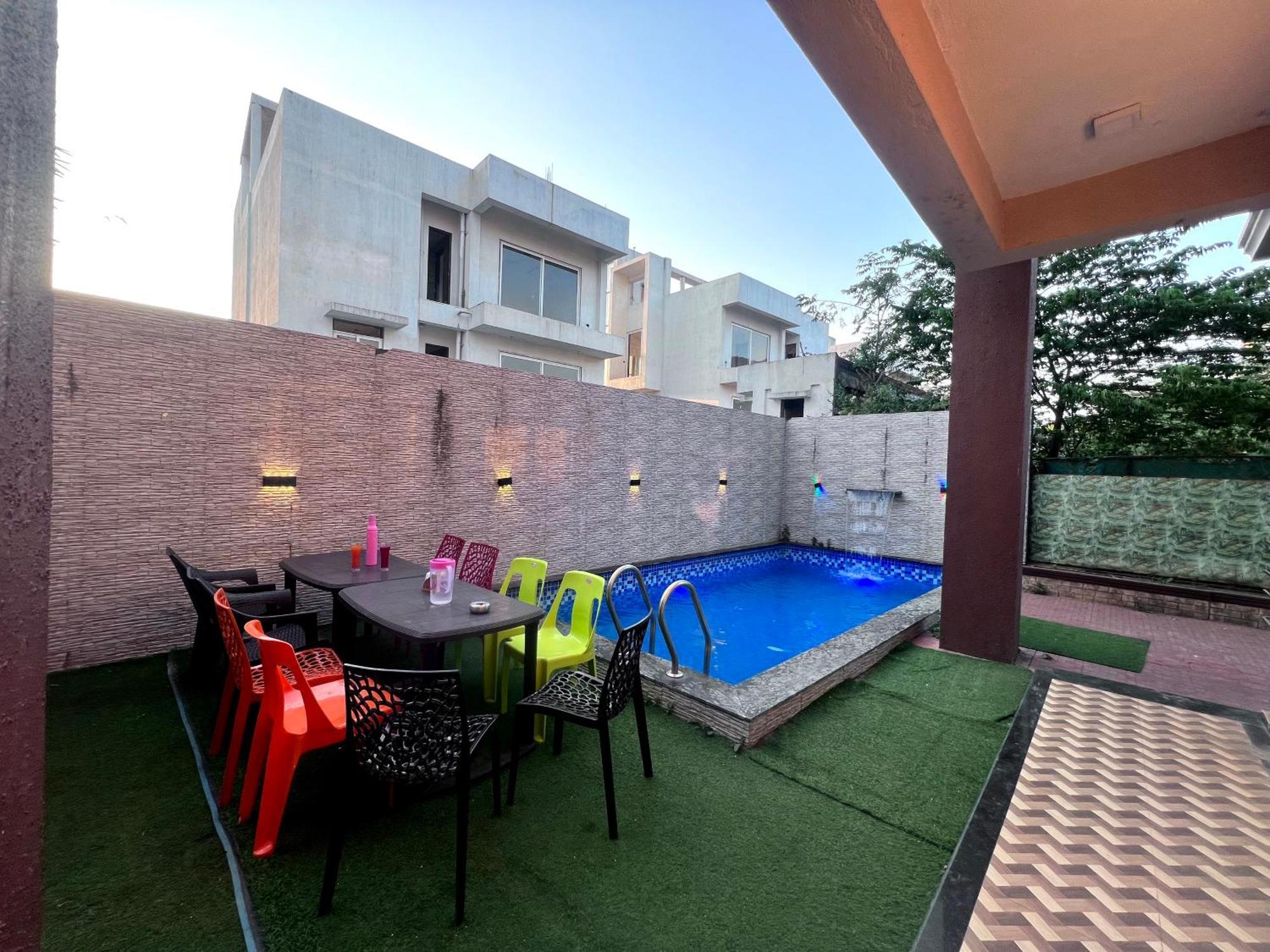 Comfortable Rising Sun Villa *