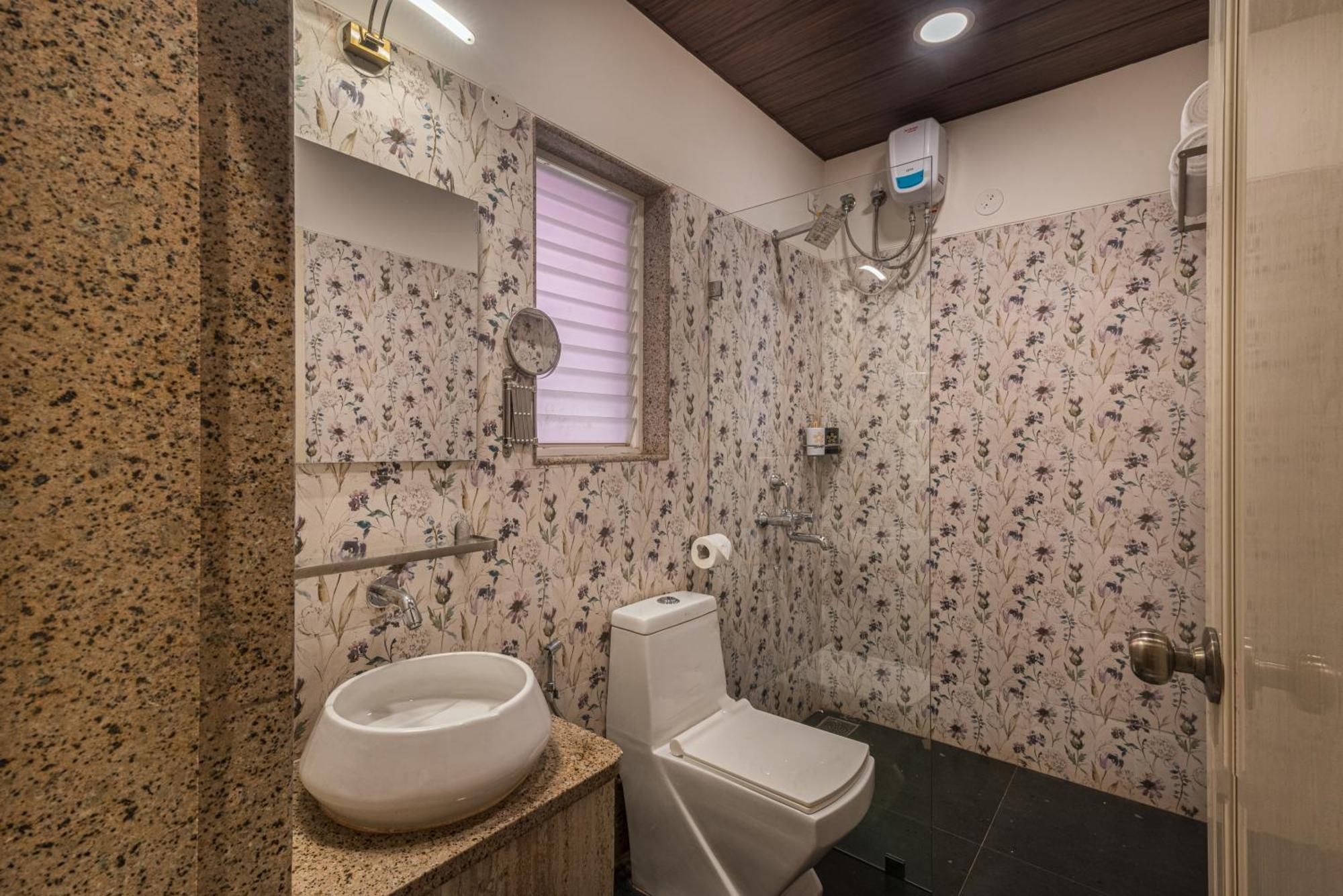 Villa Saffronstays Chira - Pool In The Heart Of Khandala *
