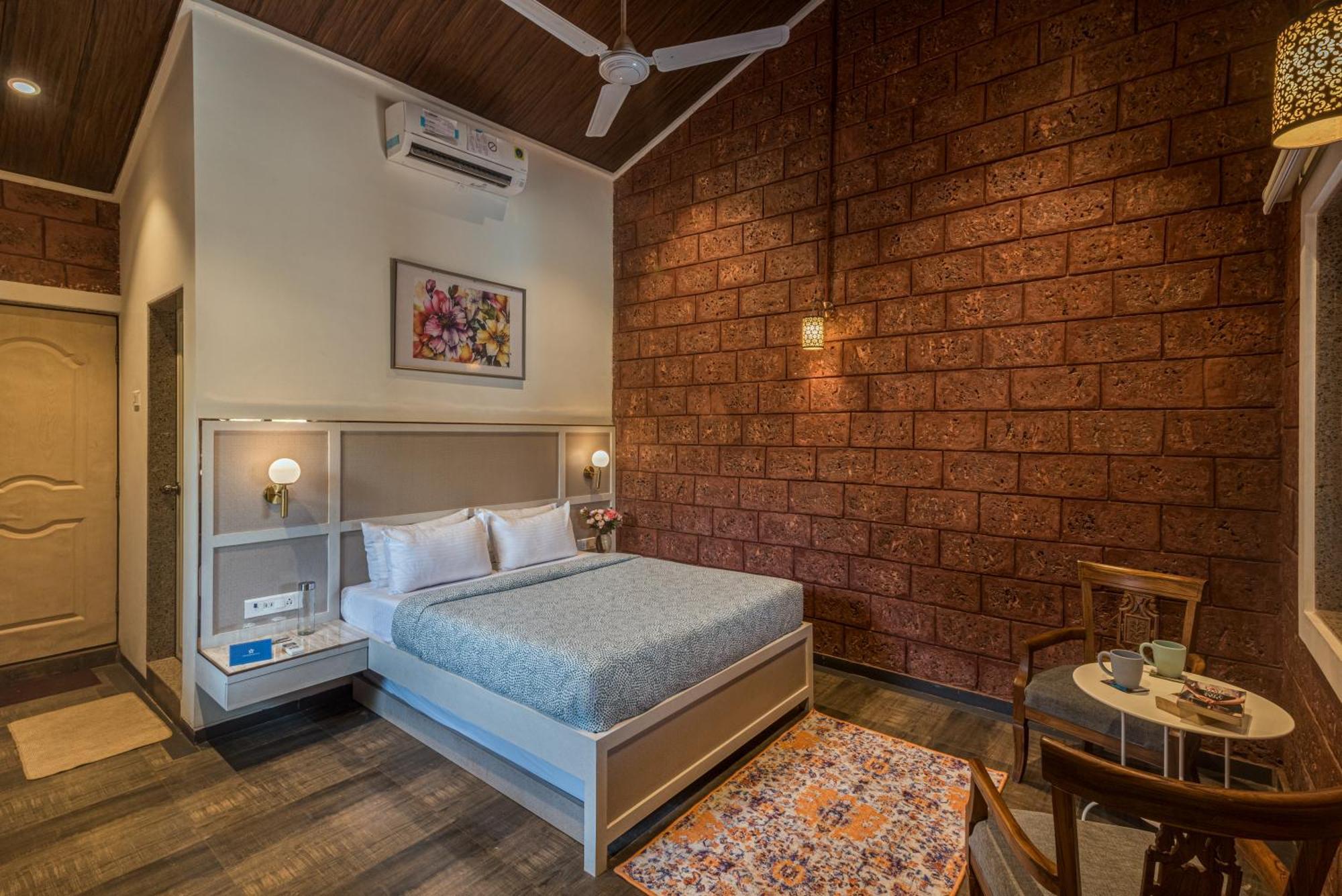 Saffronstays Chira - Pool In The Heart Of Khandala *