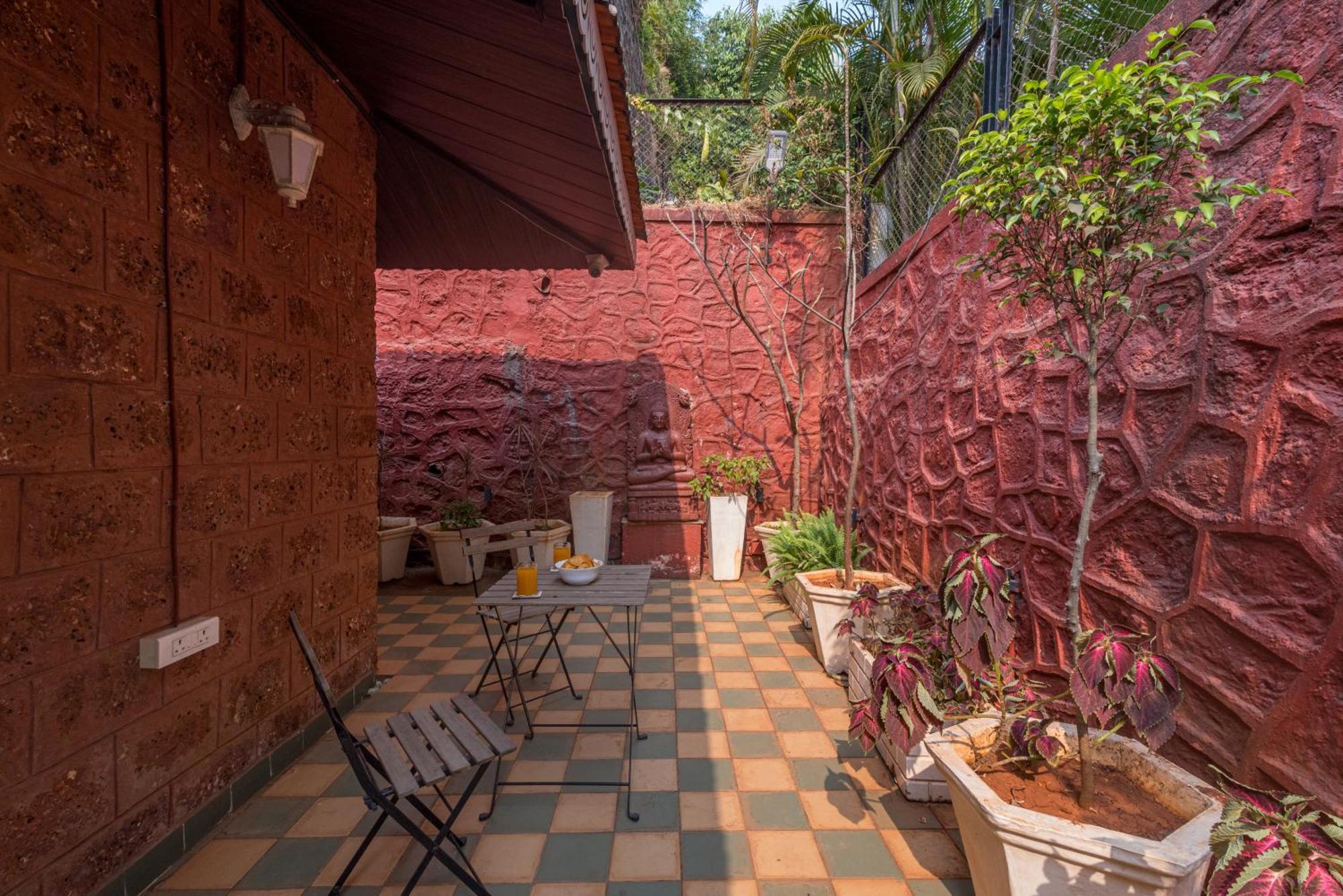 Saffronstays Chira - Pool In The Heart Of Khandala *