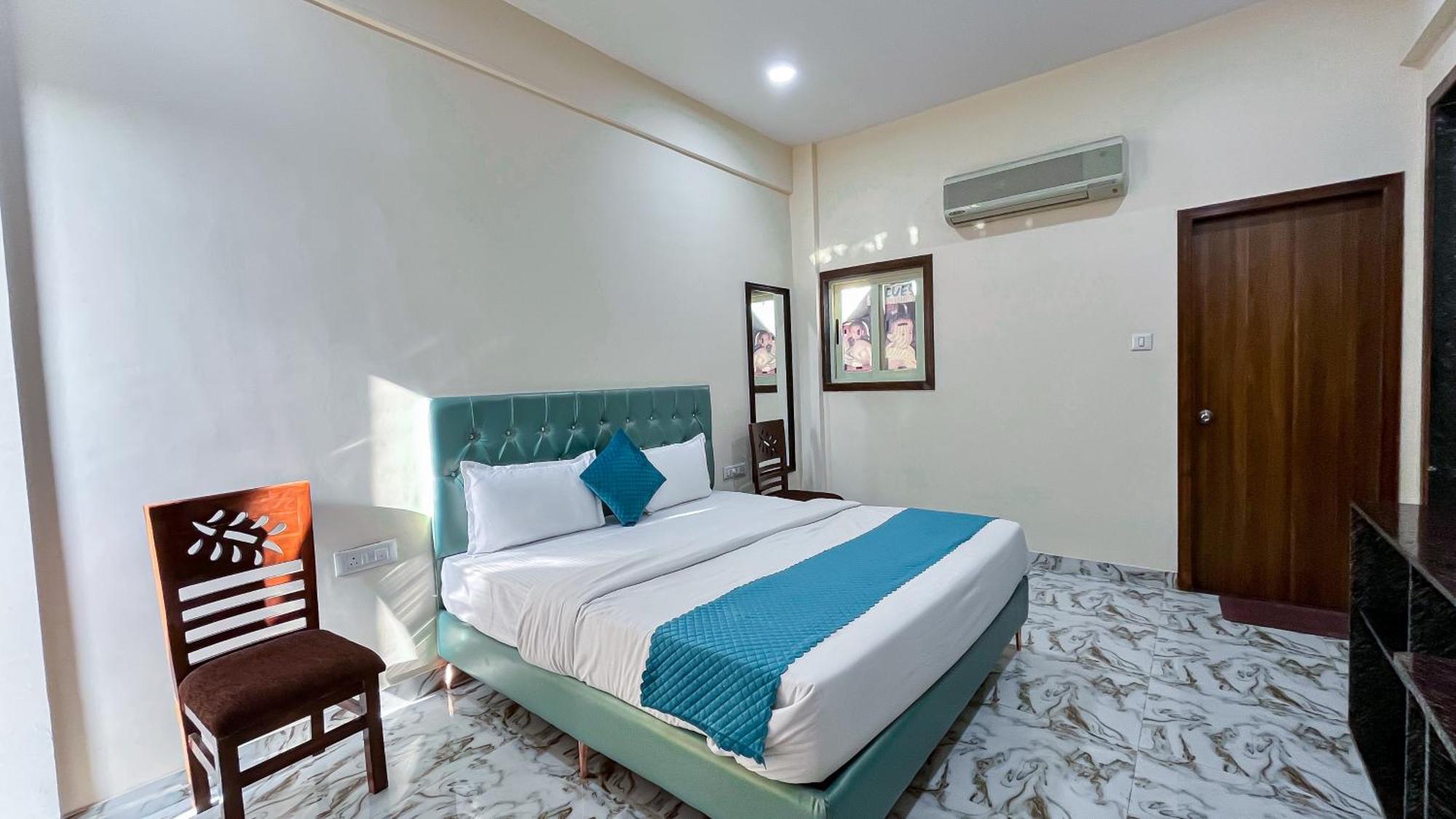 Hotel Misty Blues &