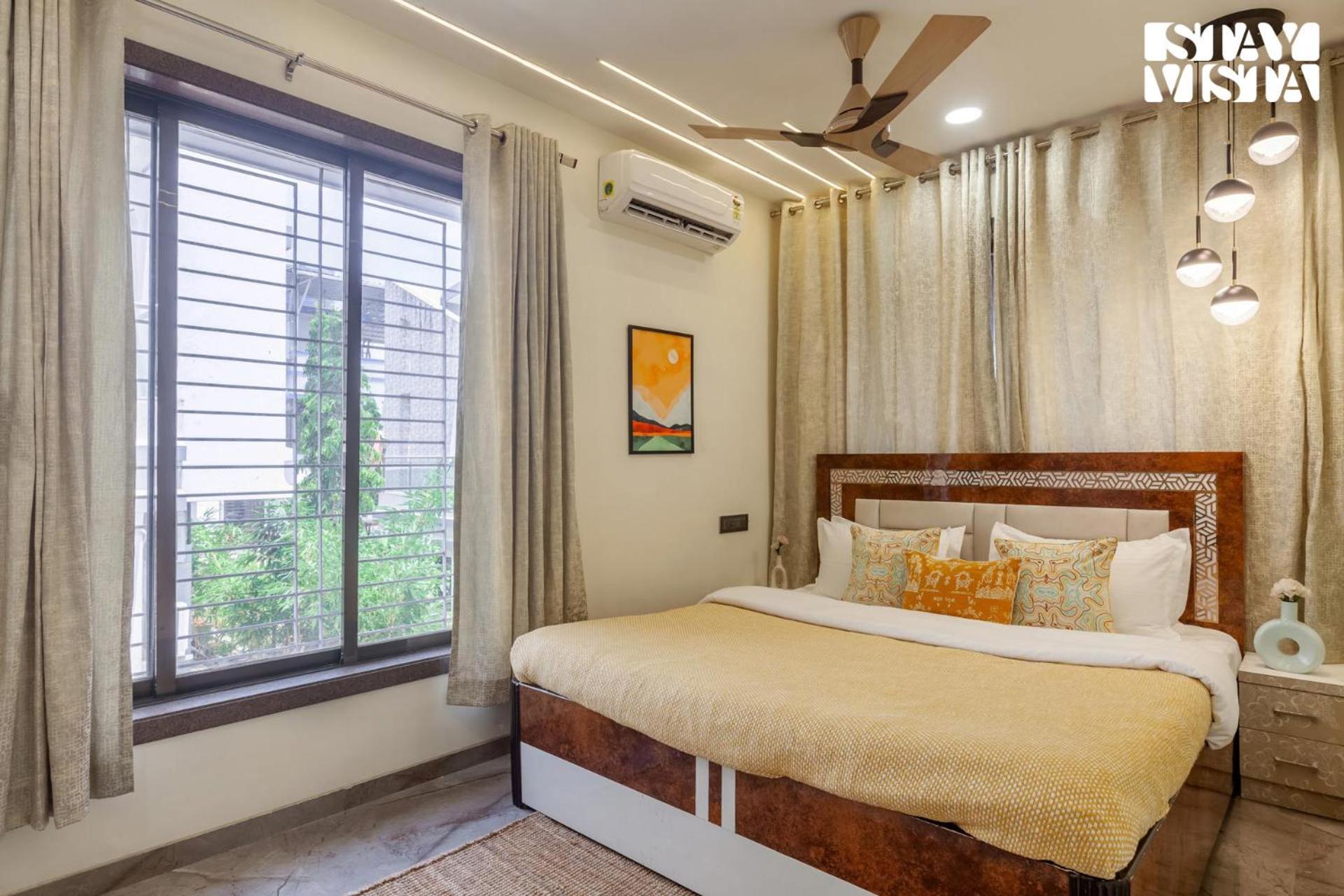 Stayvista's Cosmo Zen - Mountain-view With Pool, Jacuzzi, And Indoor & Outdoor Activities Lonavala