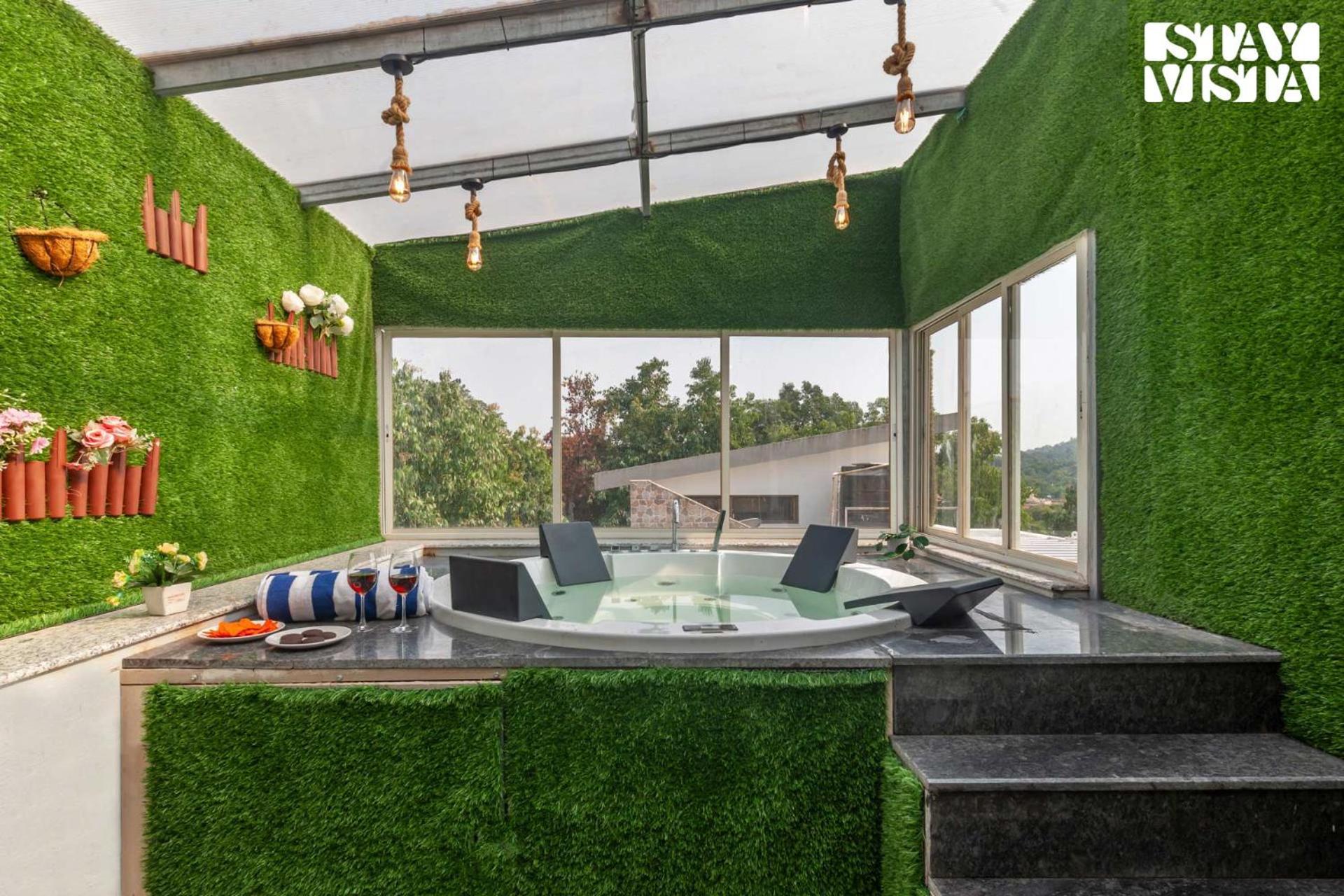 Villa Stayvista's Cosmo Zen - Mountain-view With Pool, Jacuzzi, And Indoor & Outdoor Activities *