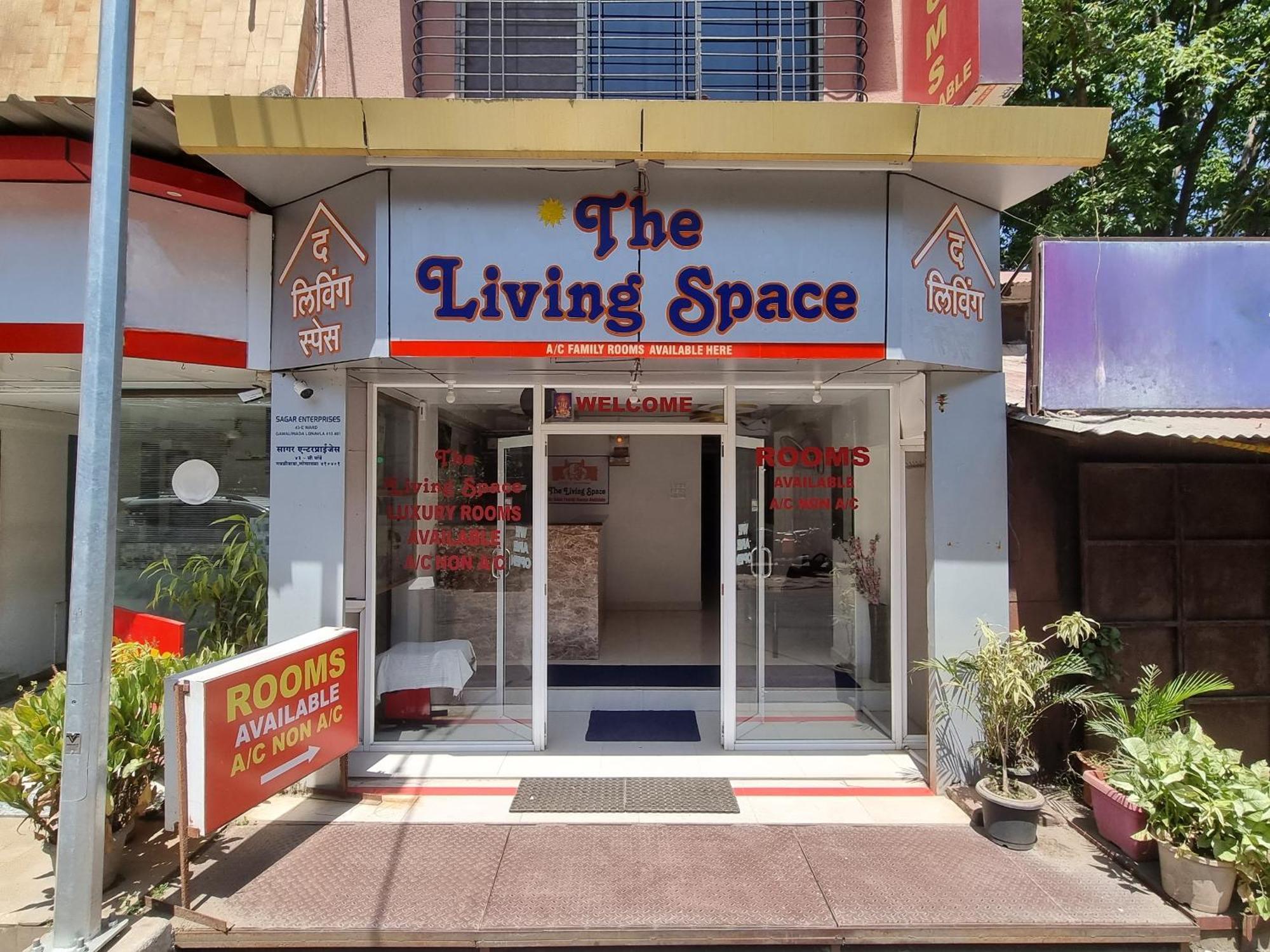 The Living Space Hotel 3*