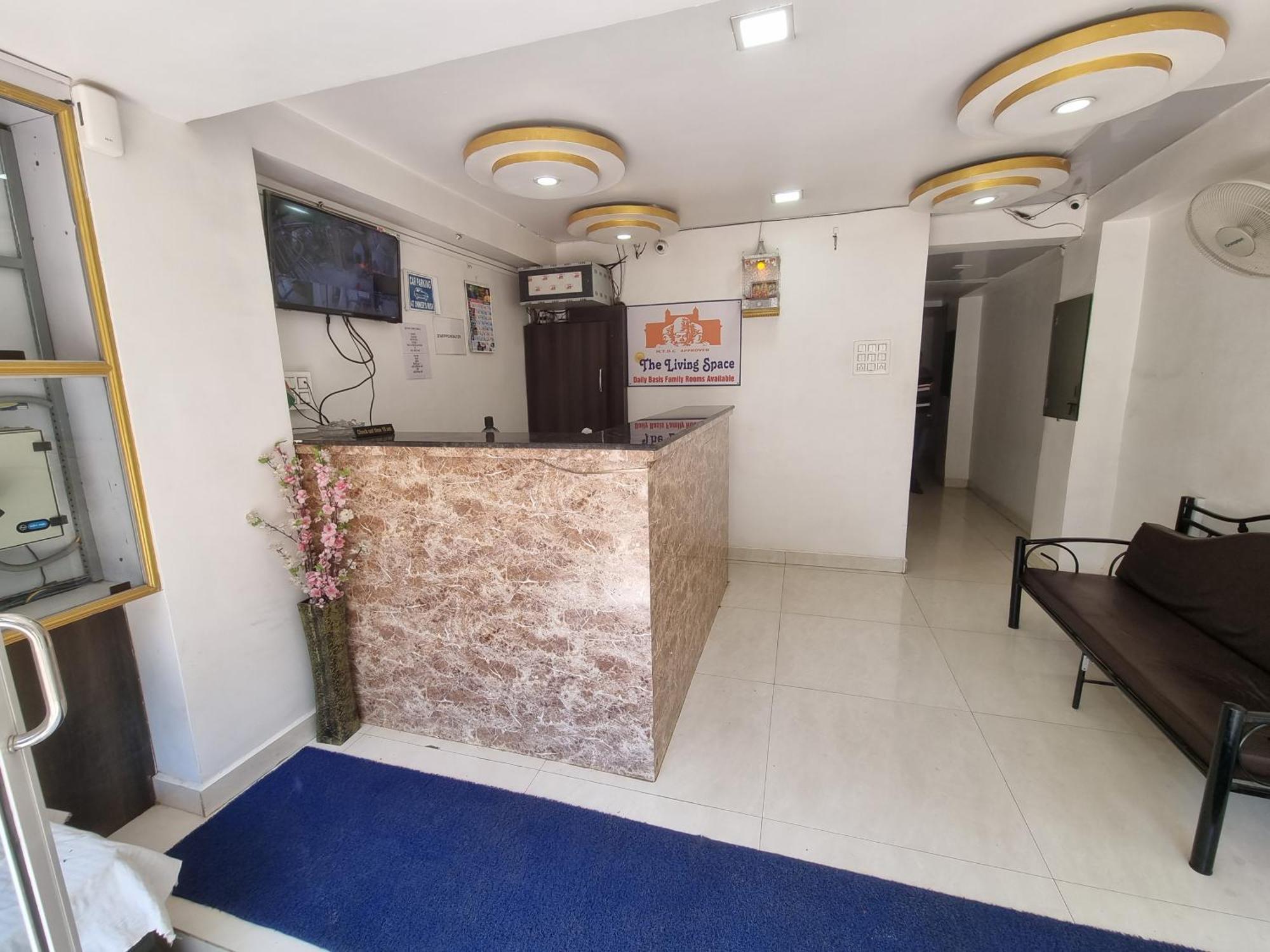 Hotel The Living Space 3*