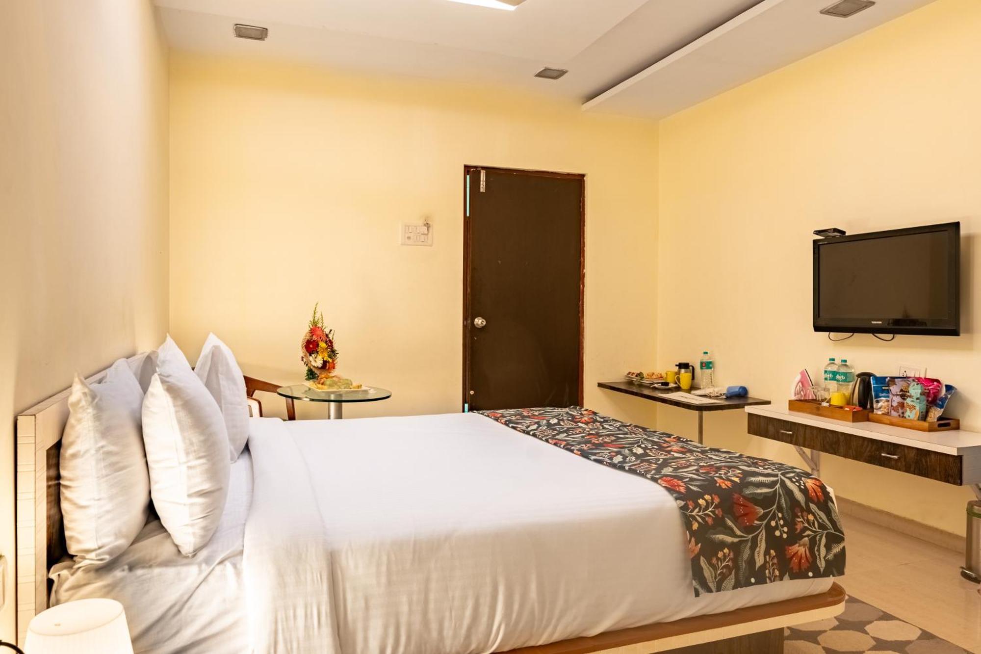 Olive Tree Resort, Resort