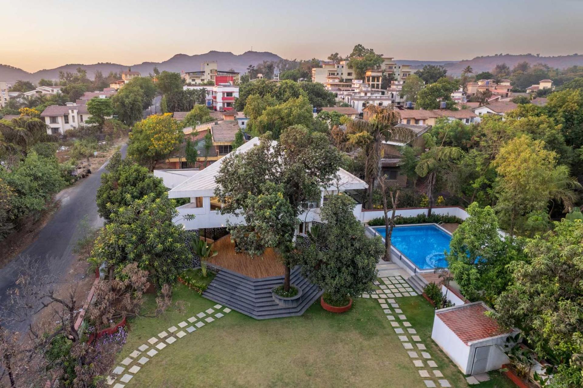 The Grey Medley: Mediterranean Oasis With Pool And Gazebo * Lonavala