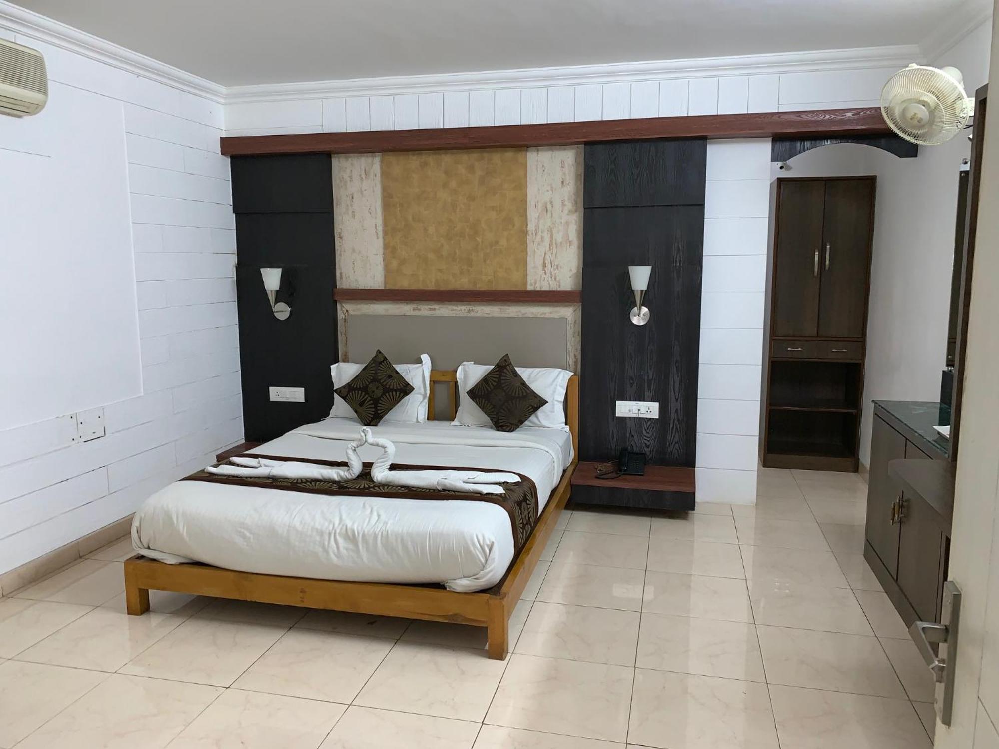 Hotel Honeybee