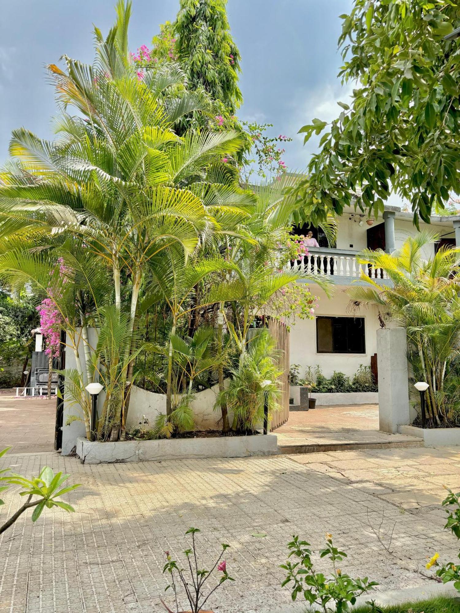 2bhk By Miracle & Villa *