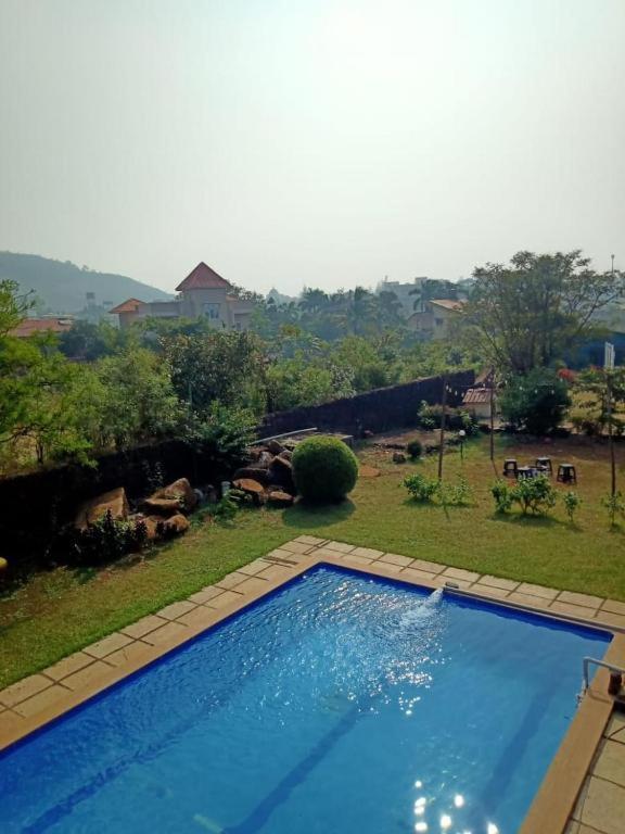 Blissful Castle * Lonavala