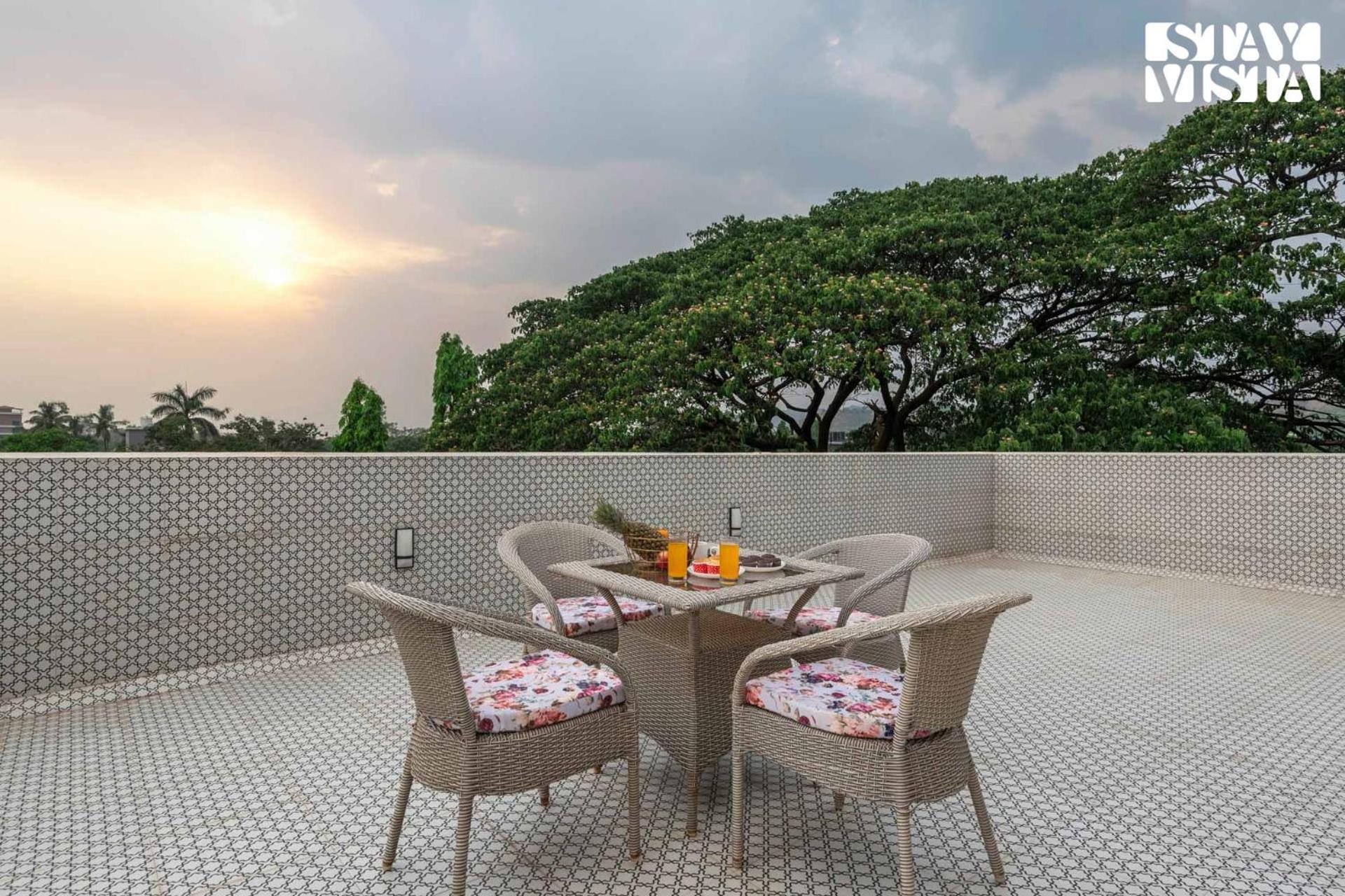 Stayvista At Nova Nest With Rooftop Pool