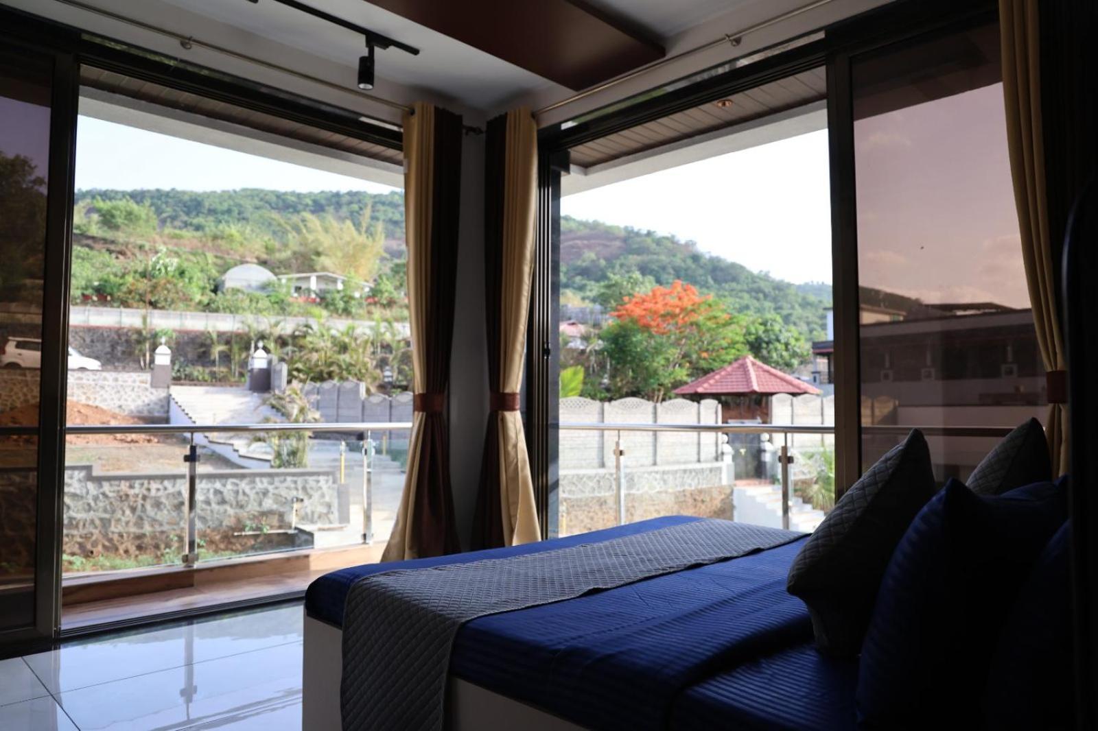Mountain View 5bhk Luxurious By Staybay Homestay Lonavala