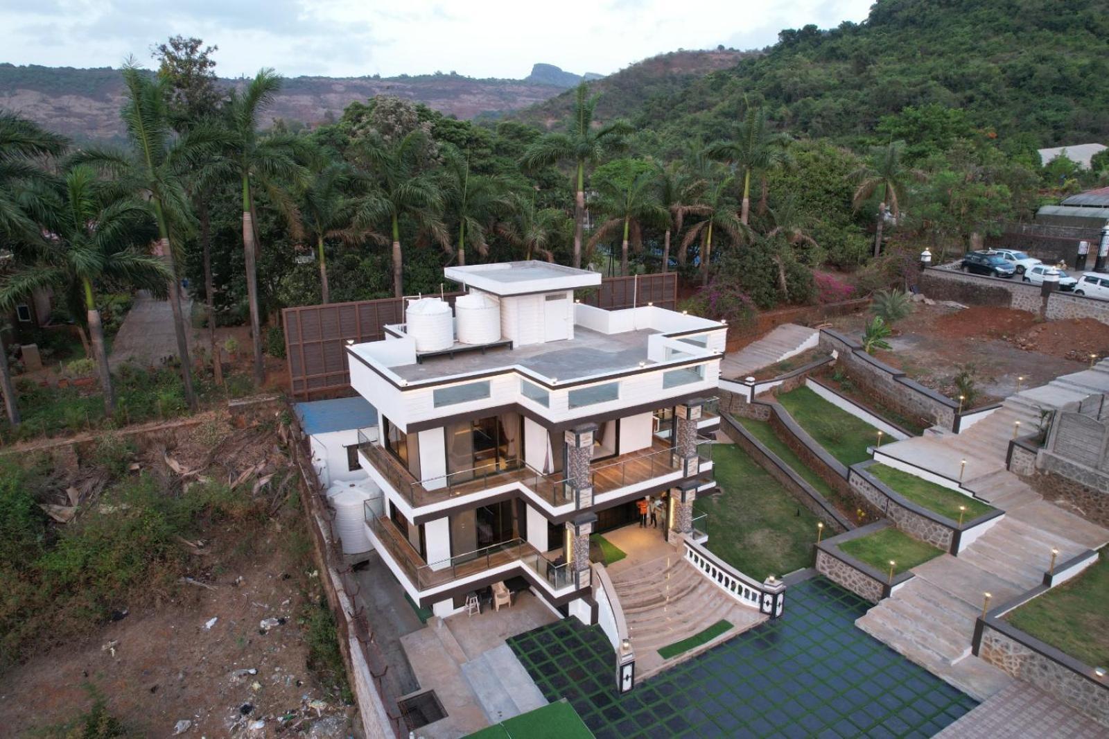 Homestay Mountain View 5bhk Luxurious By Staybay Lonavala