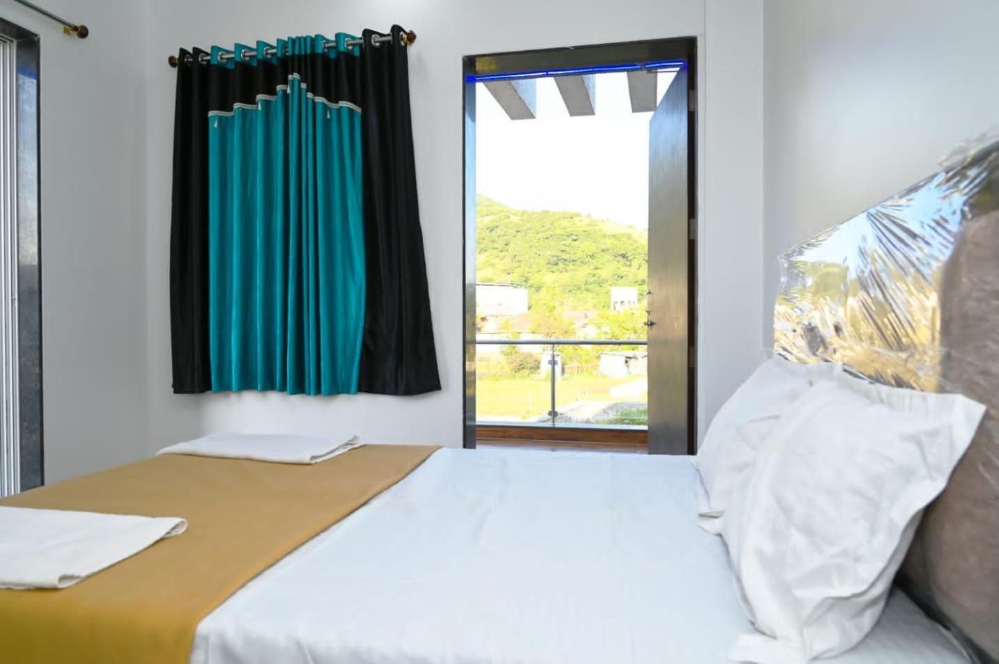 Toll Gate 3 Bhk Luxury Villa's