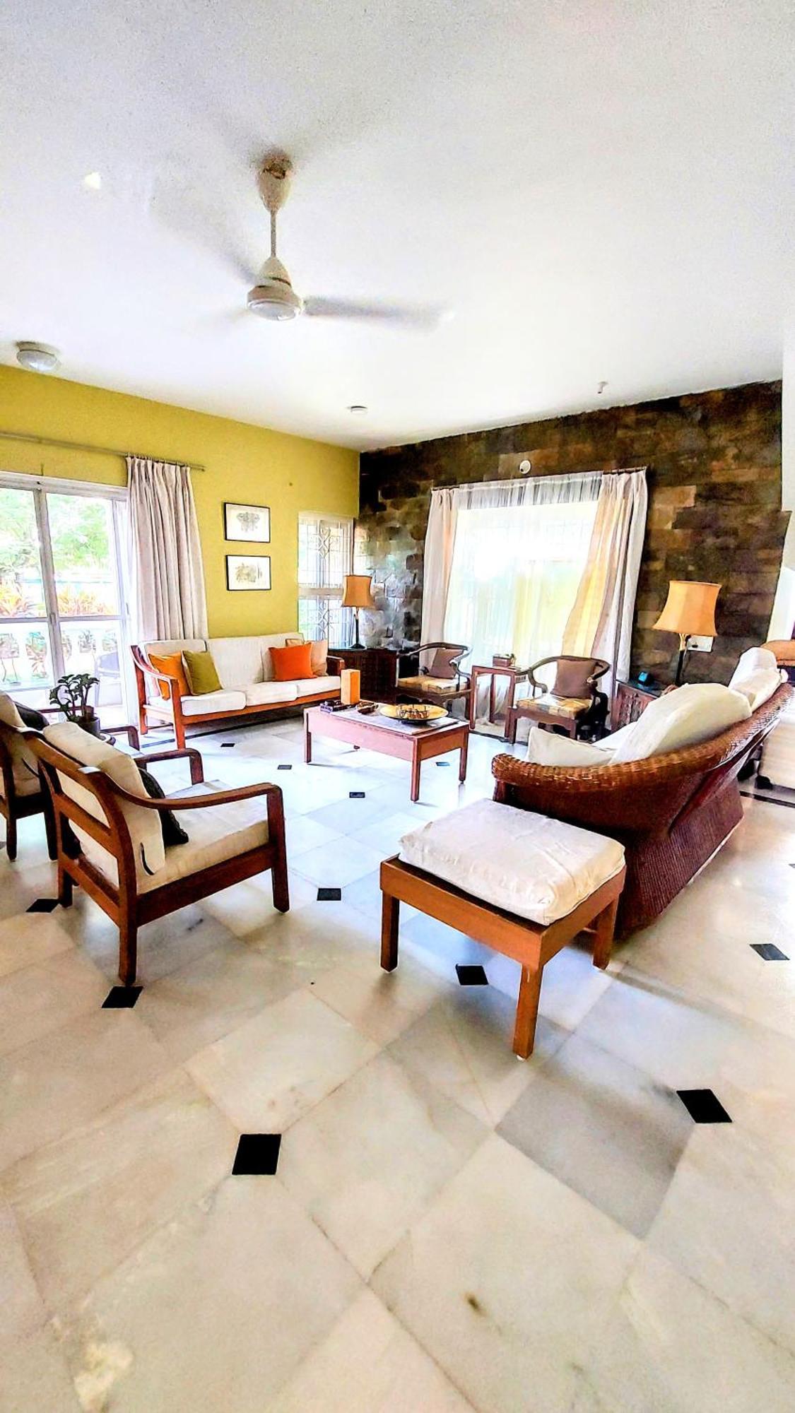 Francis Exclusive 4-bedroom Family Retreat With Pool