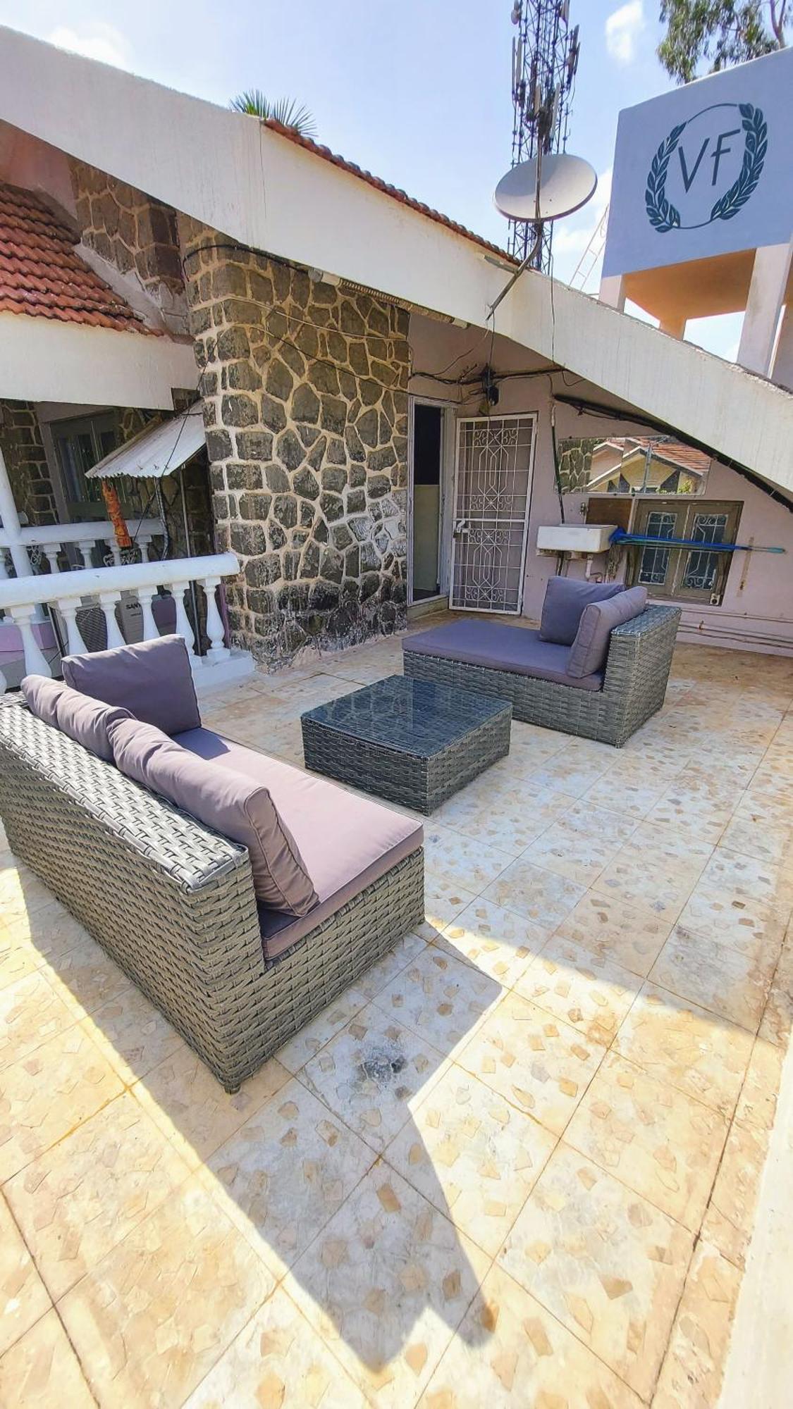 Villa Francis Exclusive 4-bedroom Family Retreat With Pool *