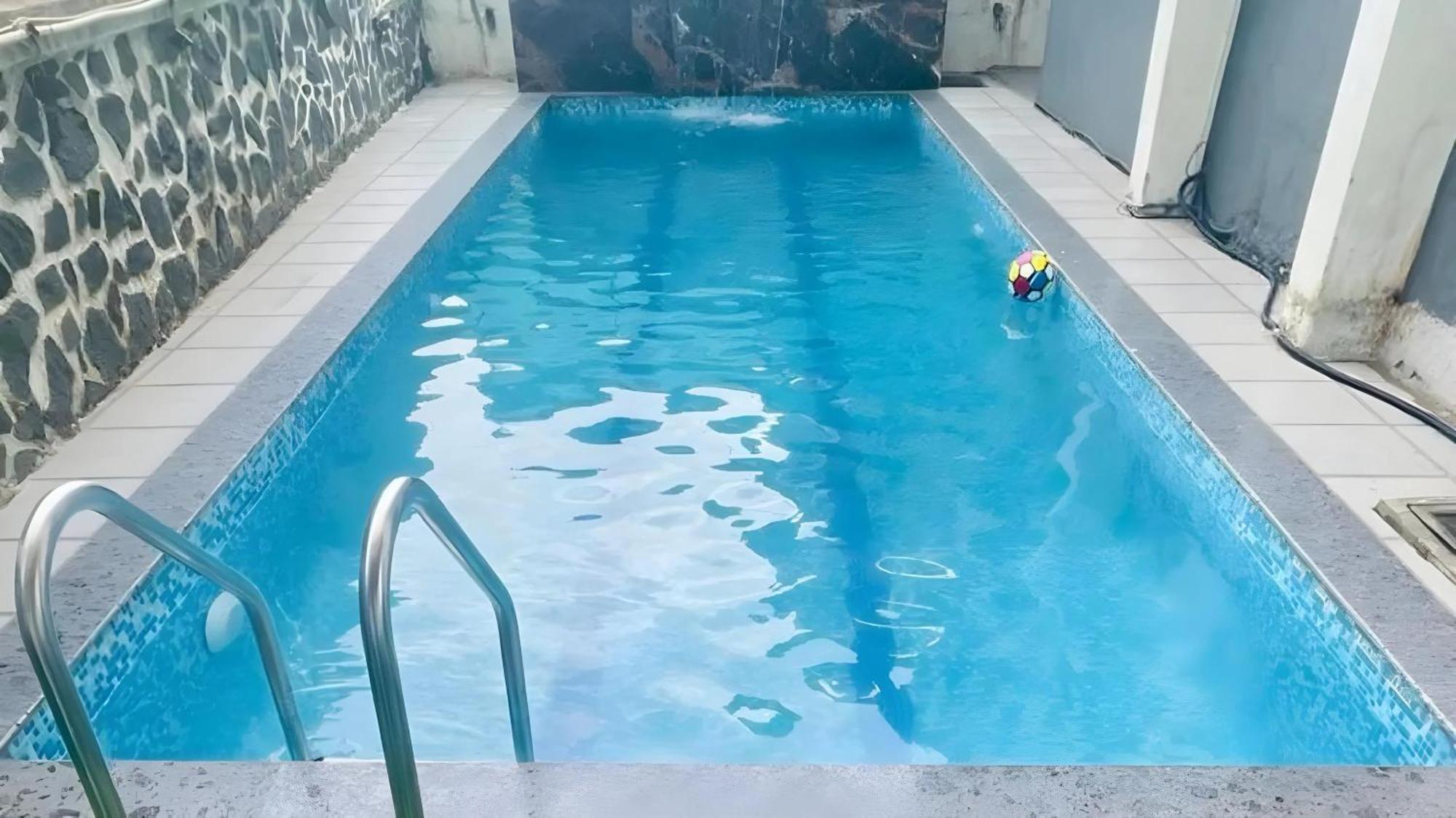 4 Bhk Dream Castle *