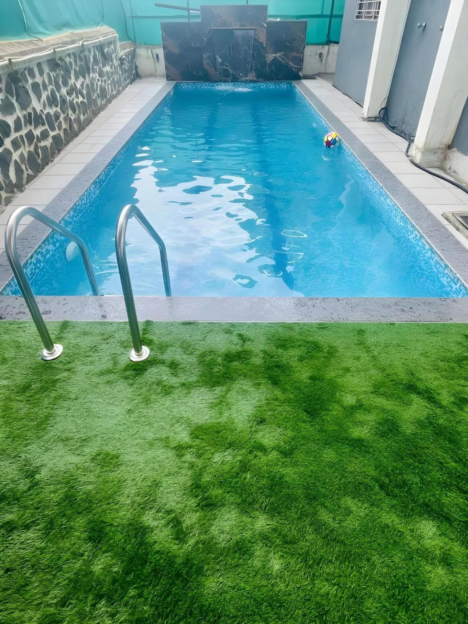 4 Bhk Dream Castle Villa *
