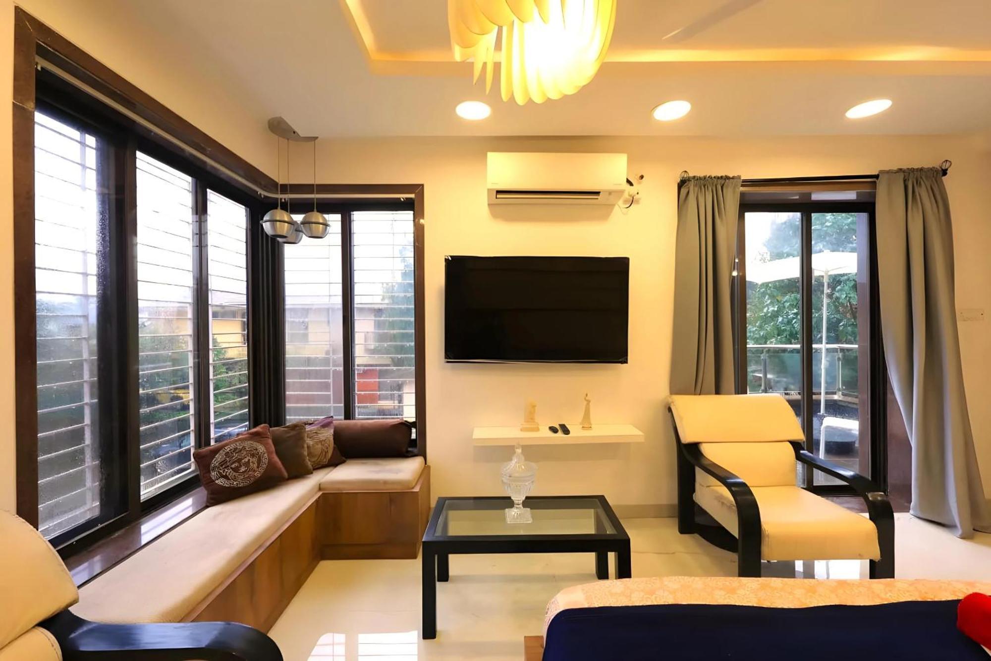 Villa 4 Bhk Dream Castle *