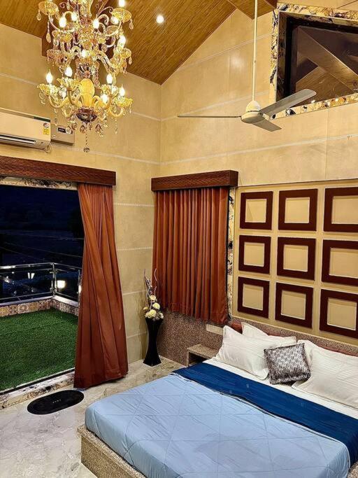 Mount Retreat 4bhk Big Indoor Party Pool Villa