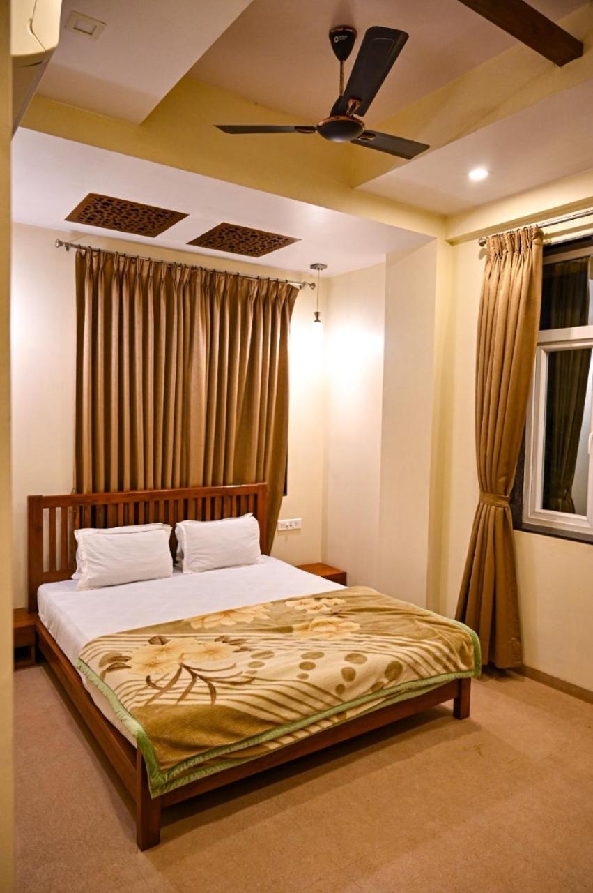Villa Tikshana 6bhk *