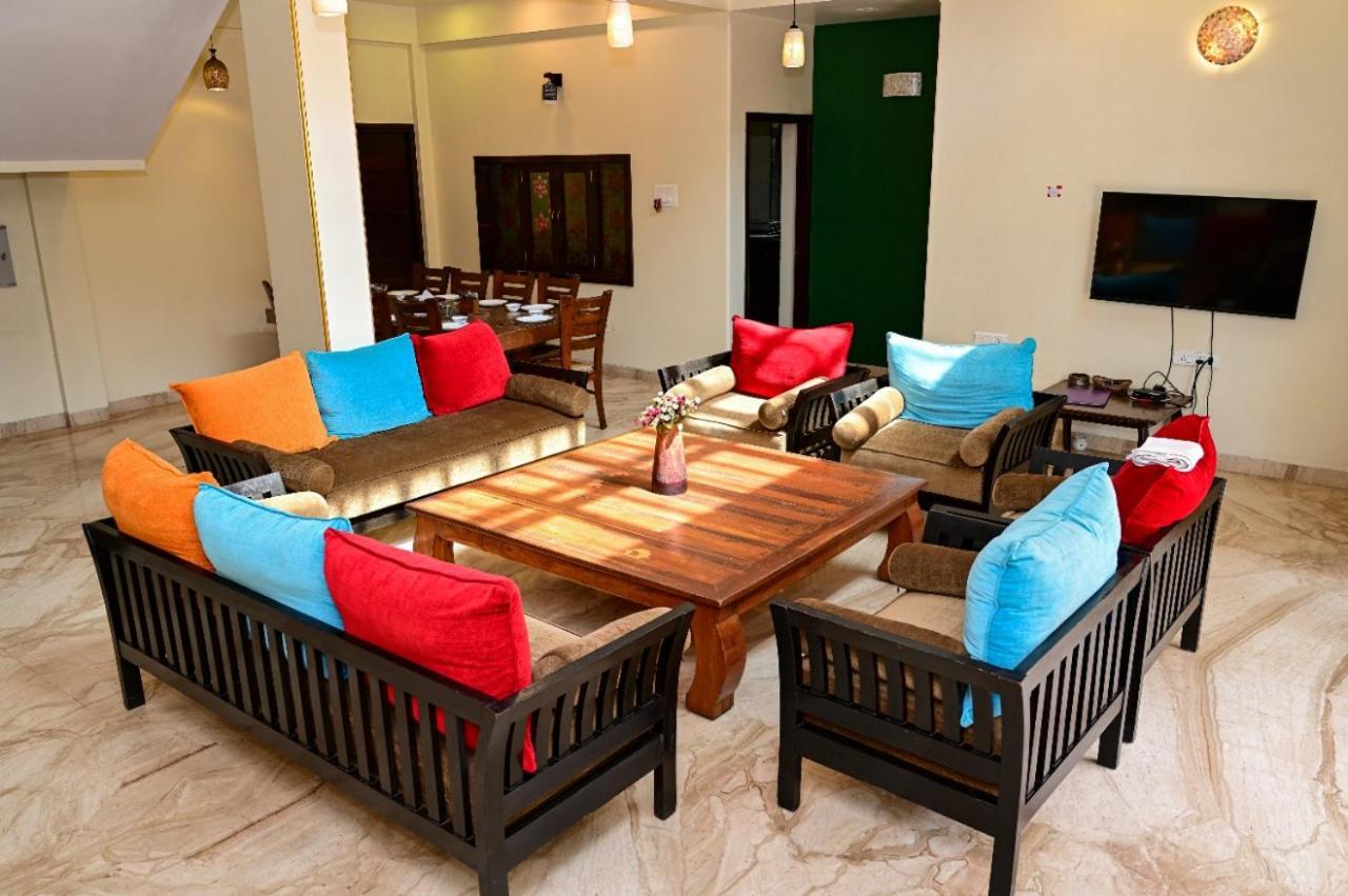 Villa Tikshana 6bhk *