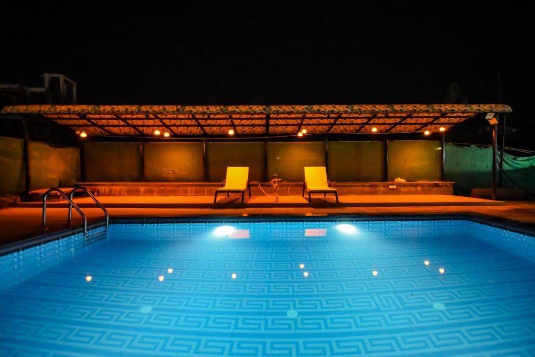 Villa Lifeline - Exclusive 2bhk Taraangan Farm With Huge Private Pool And Lawn Area Lonavala