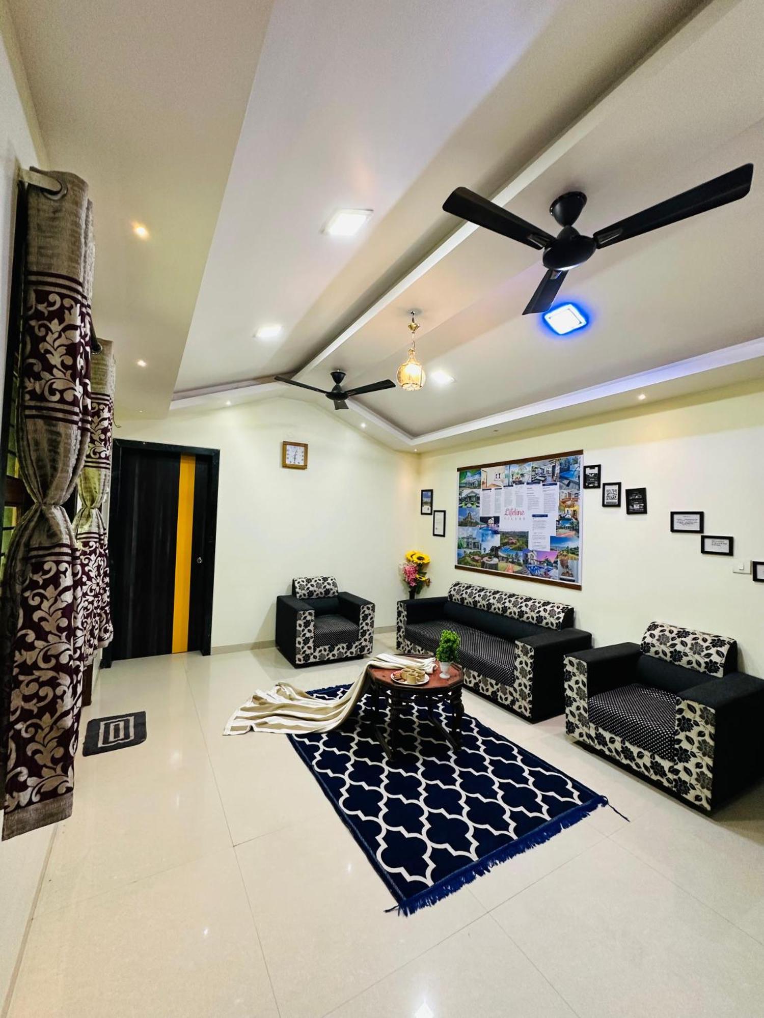 Lifeline - Exclusive 2bhk Taraangan Farm With Huge Private Pool And Lawn Area Lonavala