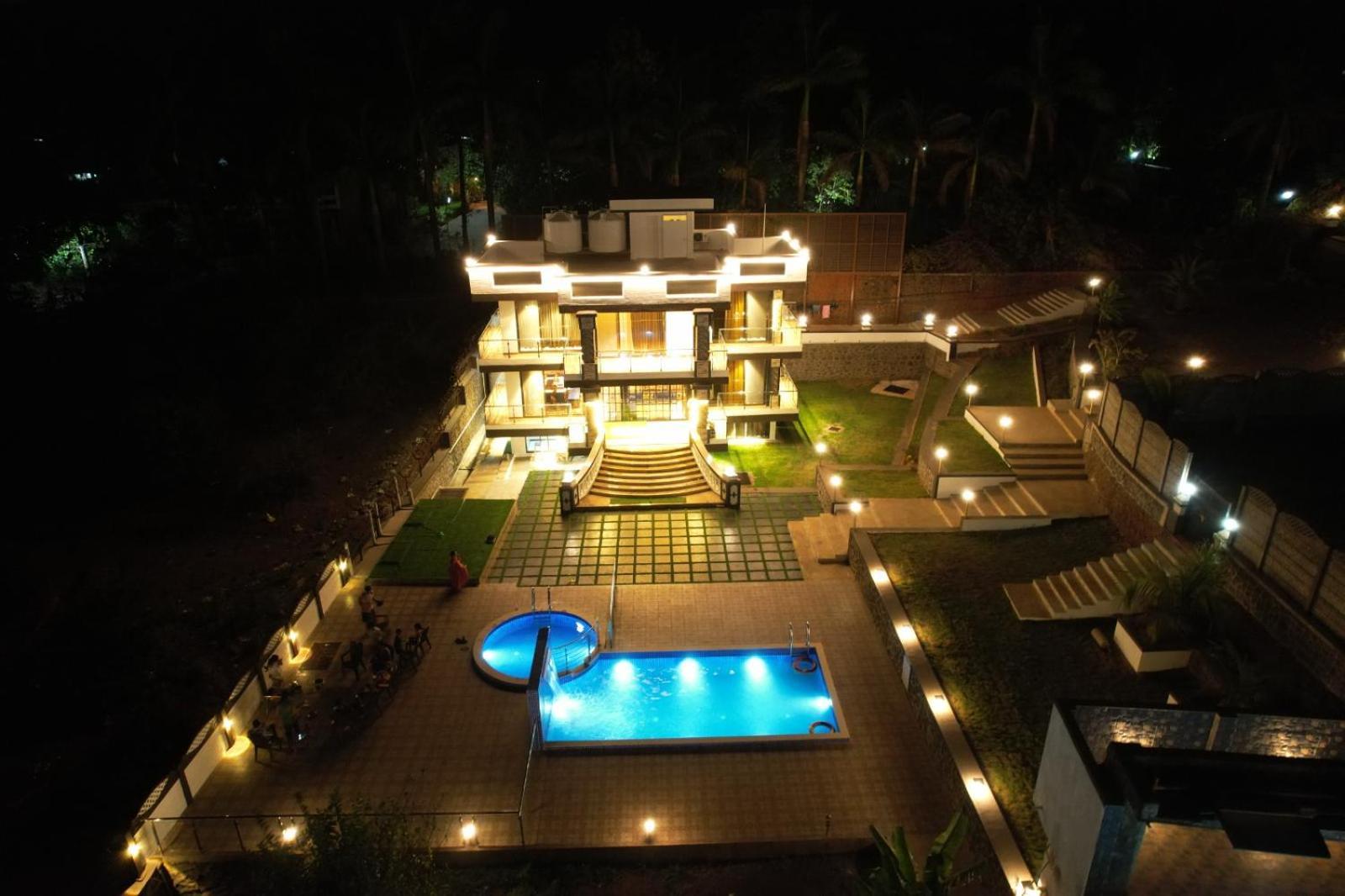 Villa Mountain View 5bhk By Bay Lonavala