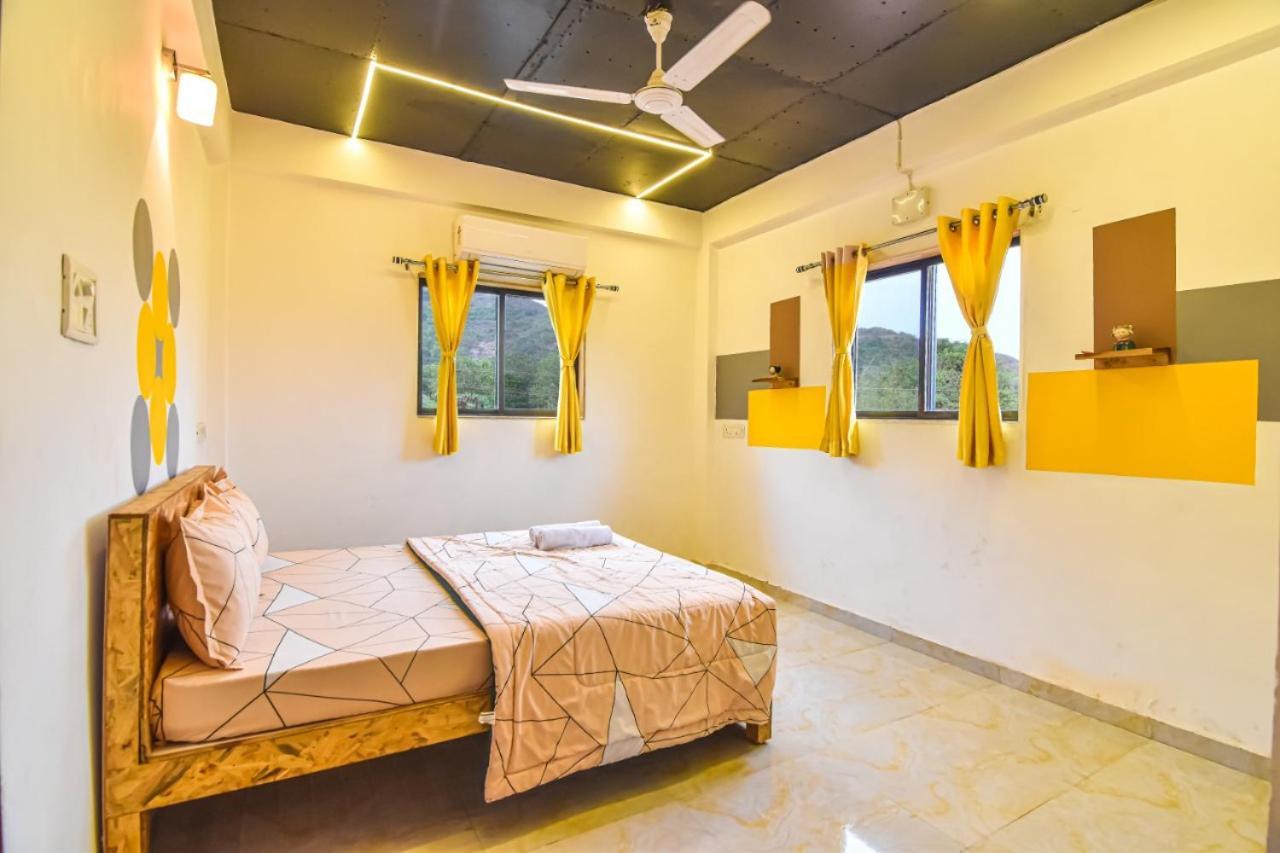 Villa Empyrean Ll 3bhk Ll Jaguar Ll Ac Ll Pvt Pool Ll Luxury Lonavala