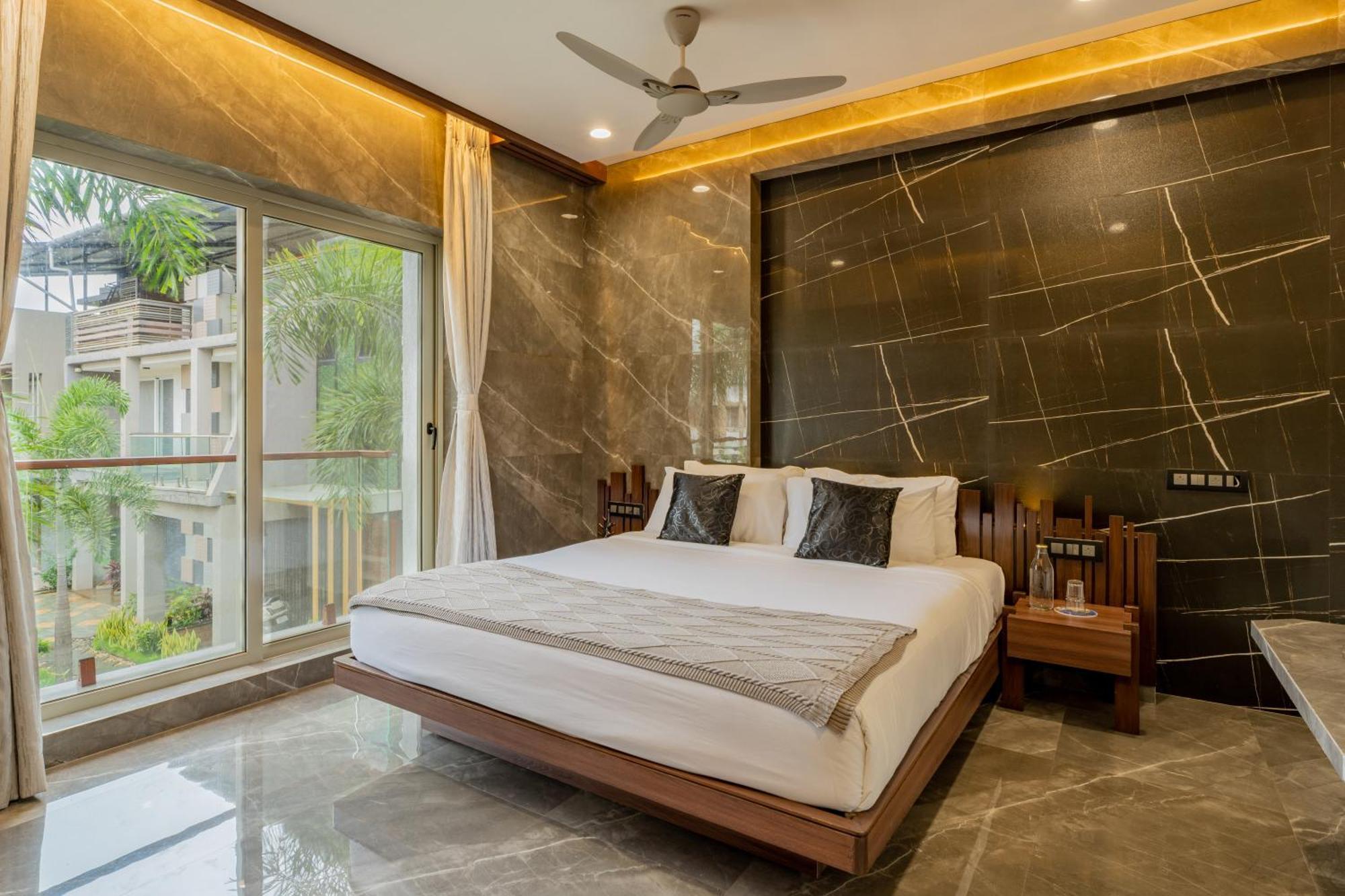 Alaya - Imperial Calista 4bhk Near Khandala Hills Villa