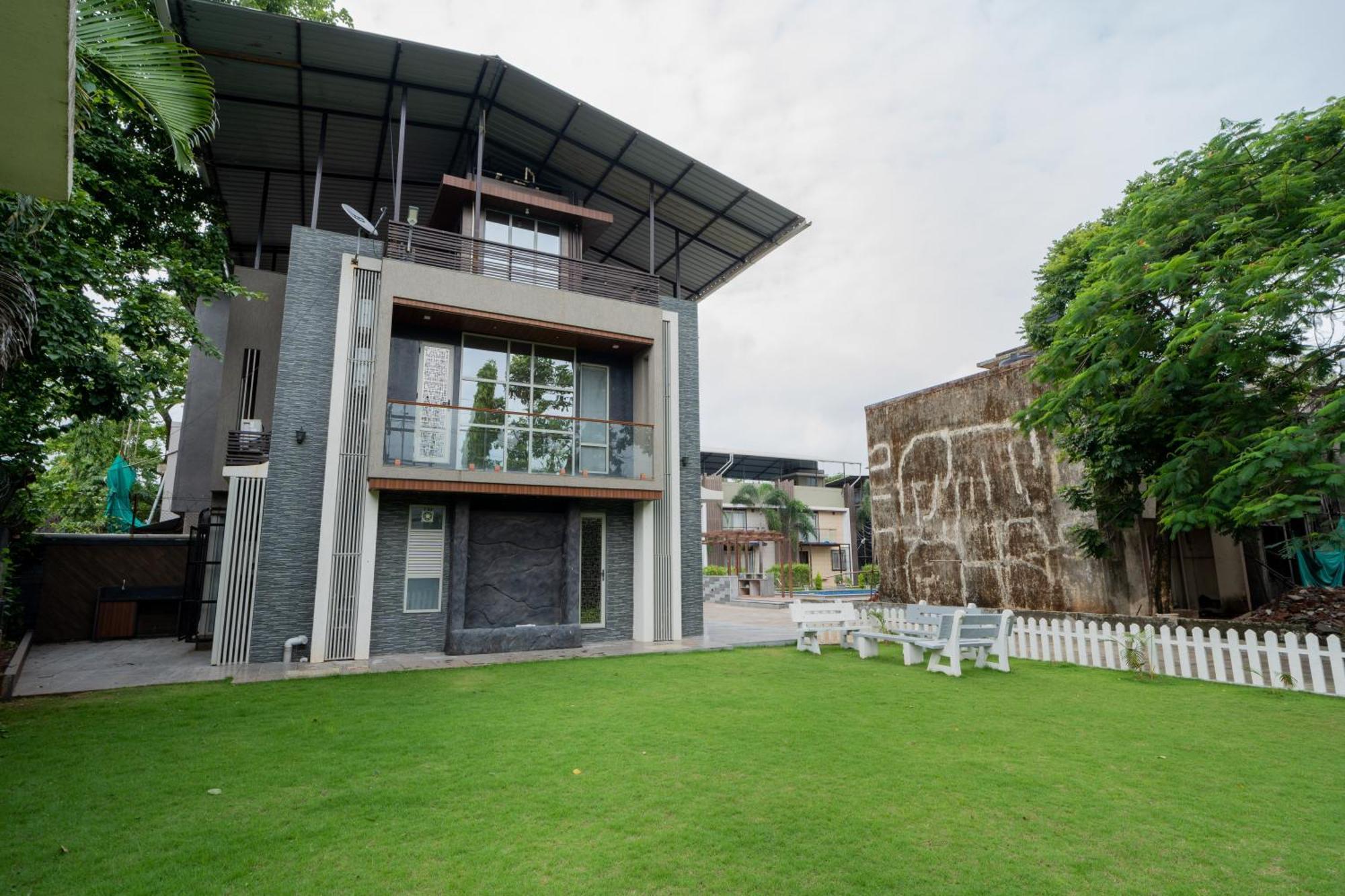 Alaya - Imperial Serenia 3bhk Near Khandala Hills