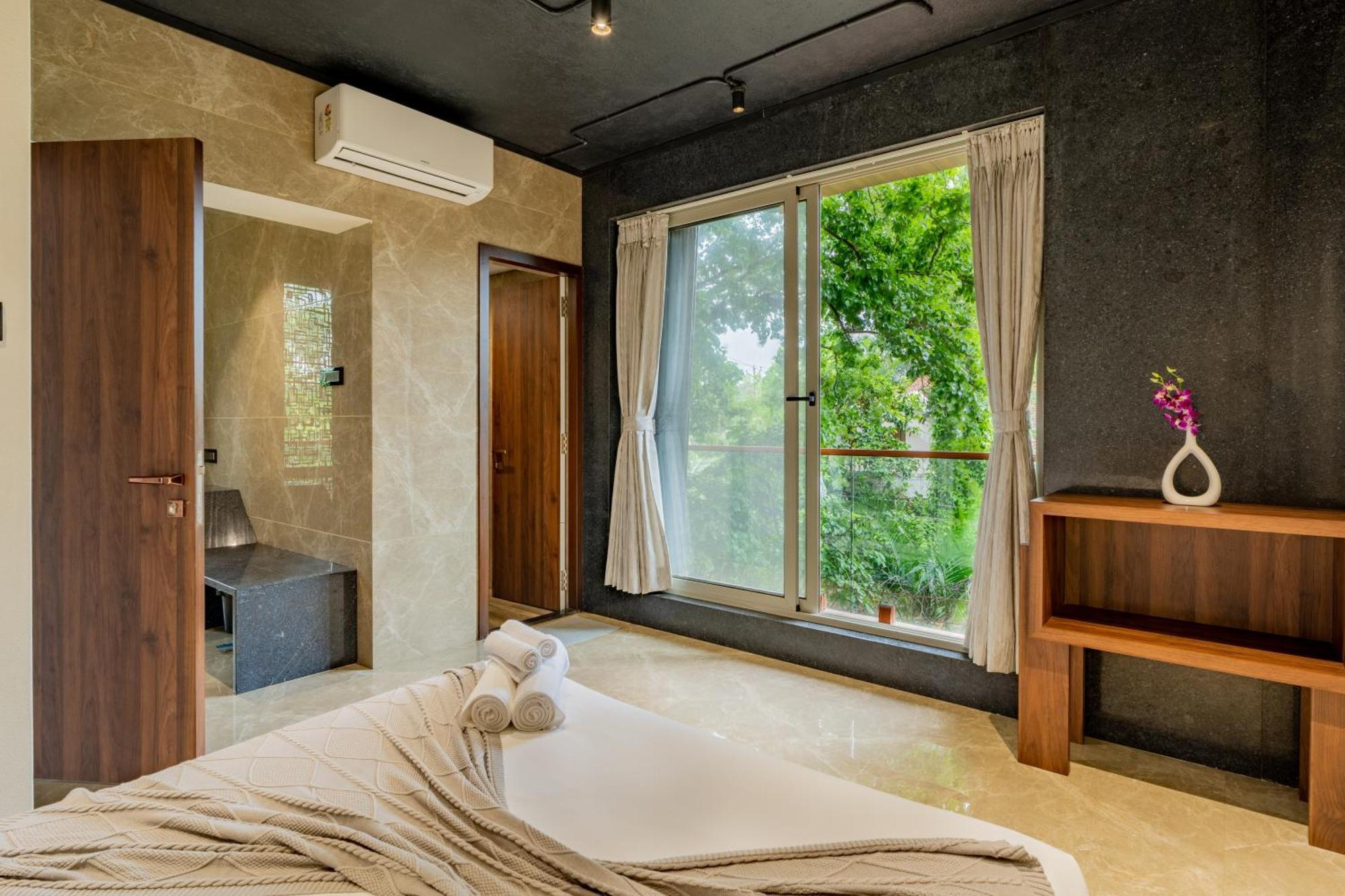 Alaya - Imperial Serenia 3bhk Near Khandala Hills Lonavala