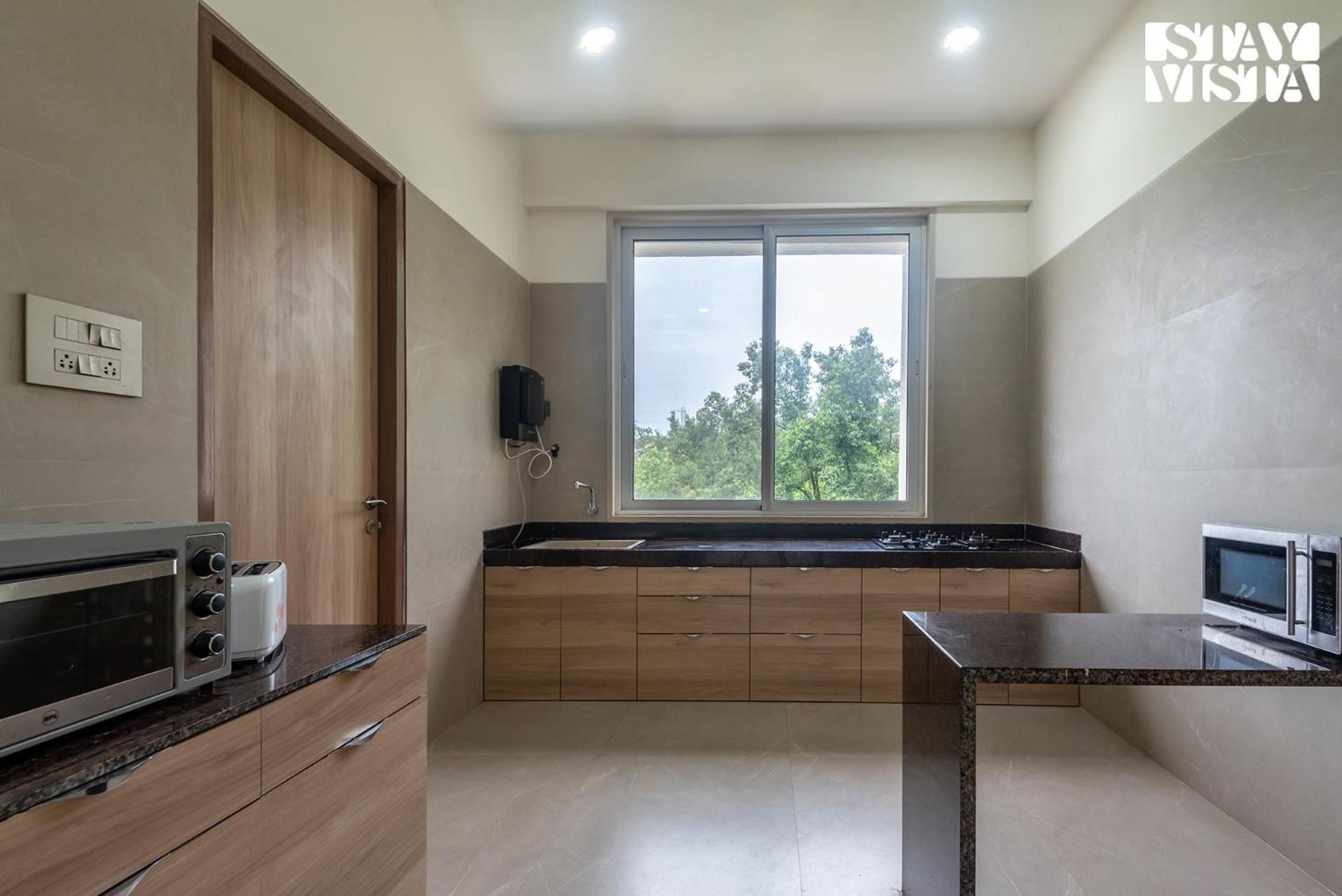 Mocha House With Indoor Pool, Bbq & Bonfire At By Stayvista Villa Lonavala