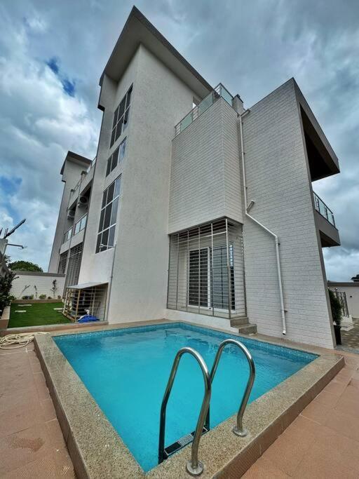 Triveni Alpine Aura Villa