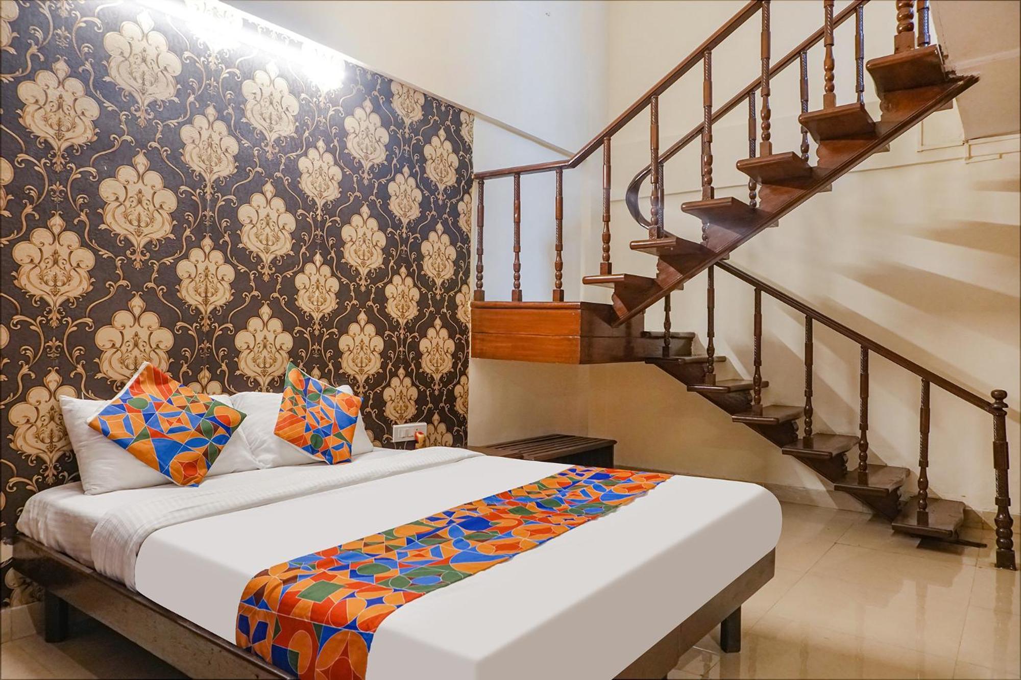 Hotel Fabhotel Prime Sukhsagar