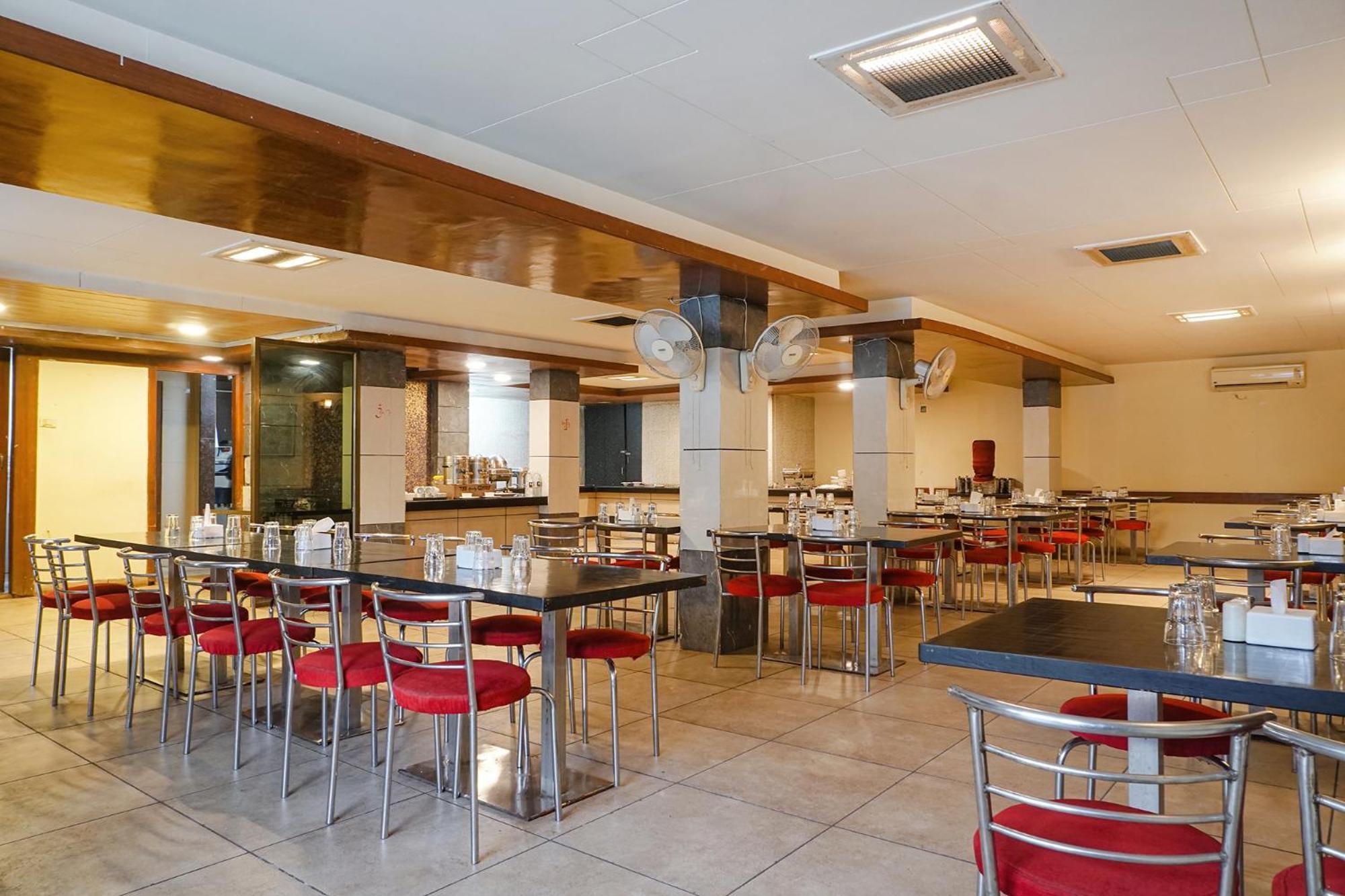 Hotel Fabhotel Prime Sukhsagar