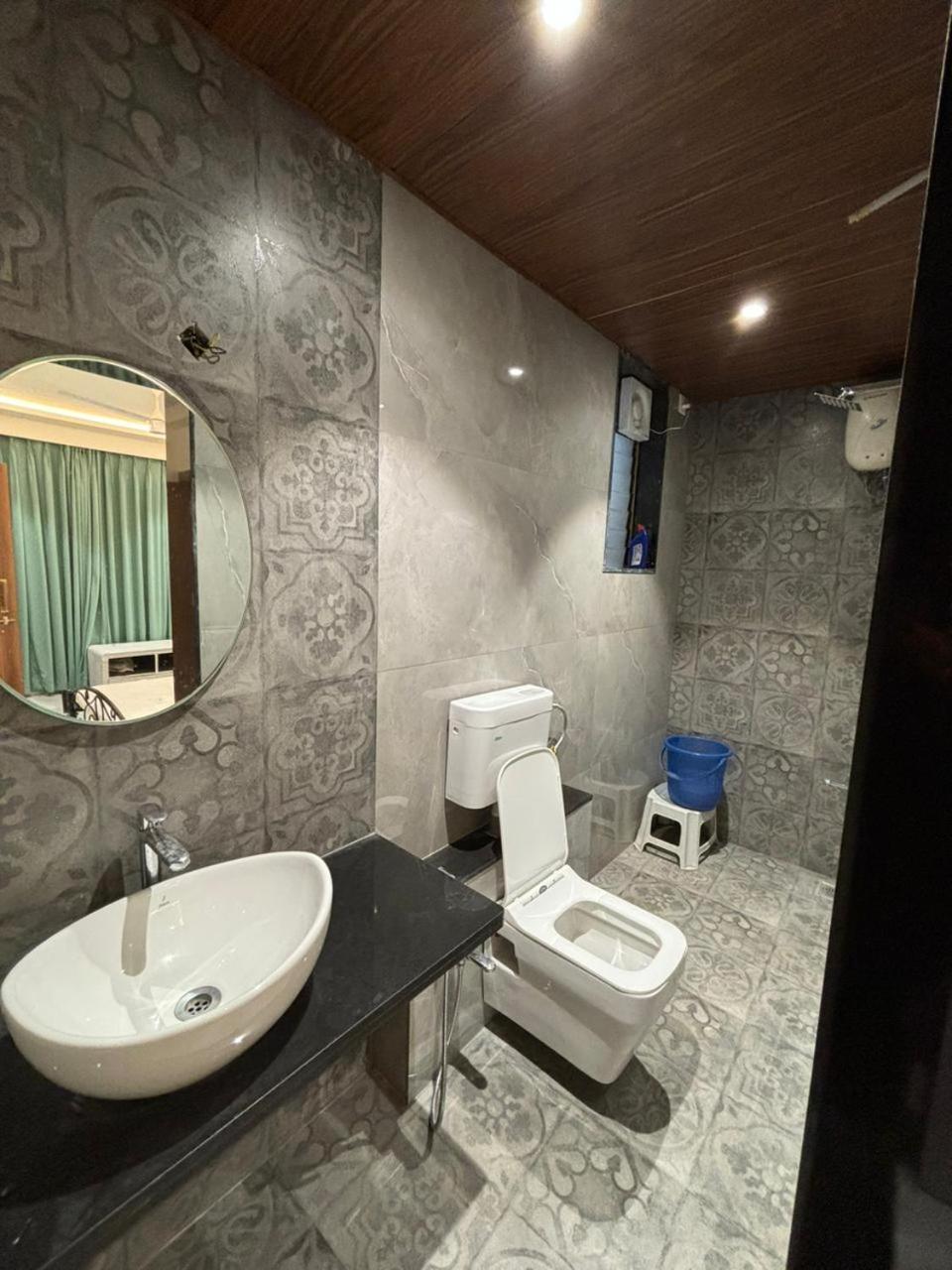Valley View Villa *