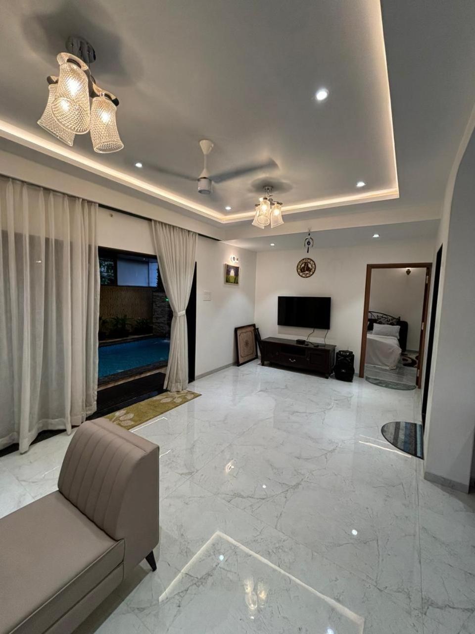 Valley View Villa *