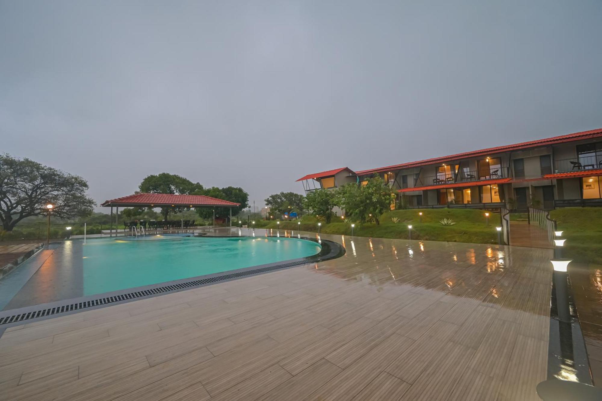 Bliss Nirvana Resort, Resort