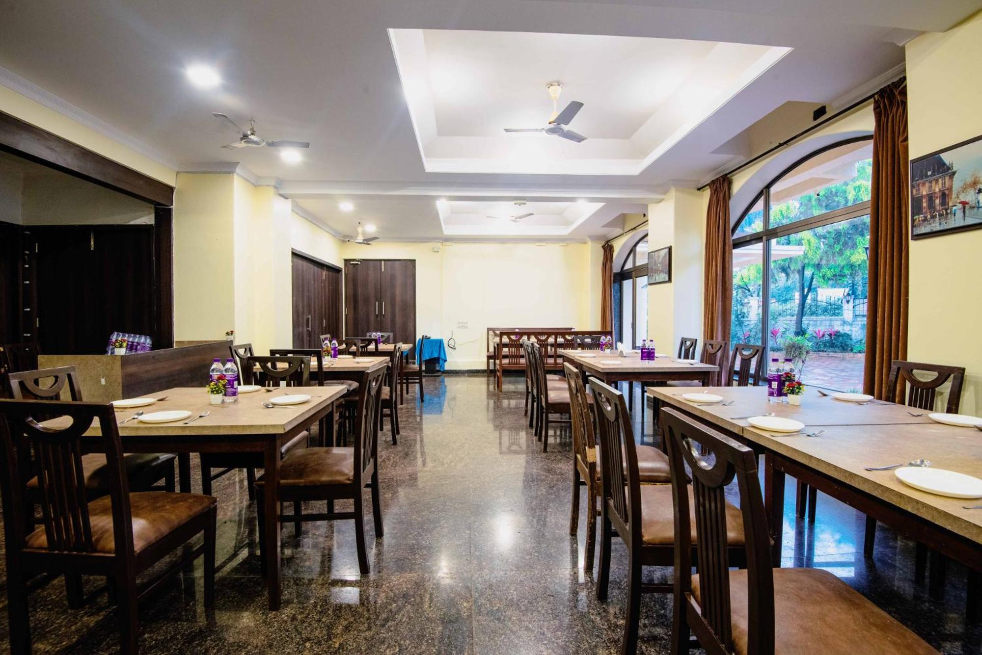 Treebo Reveniir With Pool 3* Lonavala