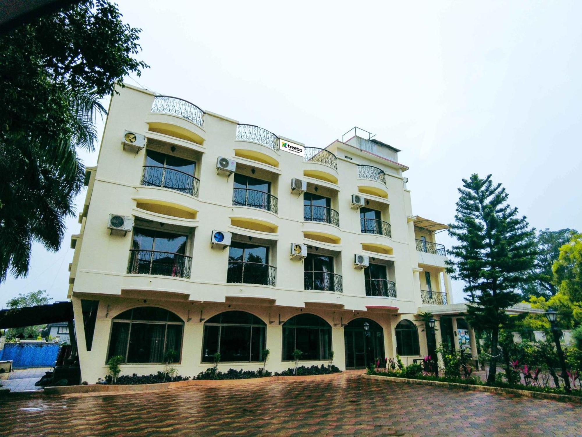 Treebo Reveniir With Pool Lonavala