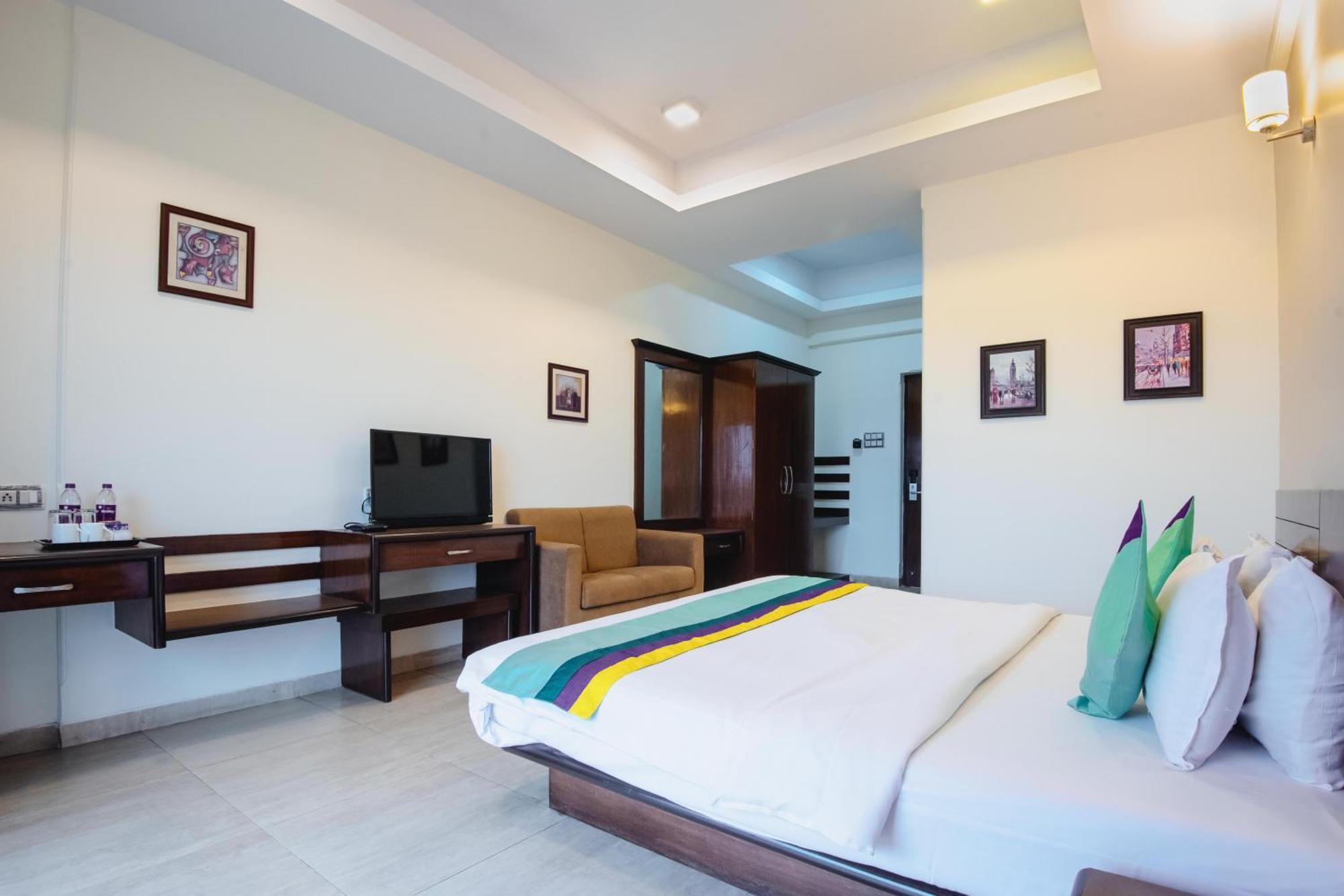 Hotel Treebo Reveniir With Pool Lonavala