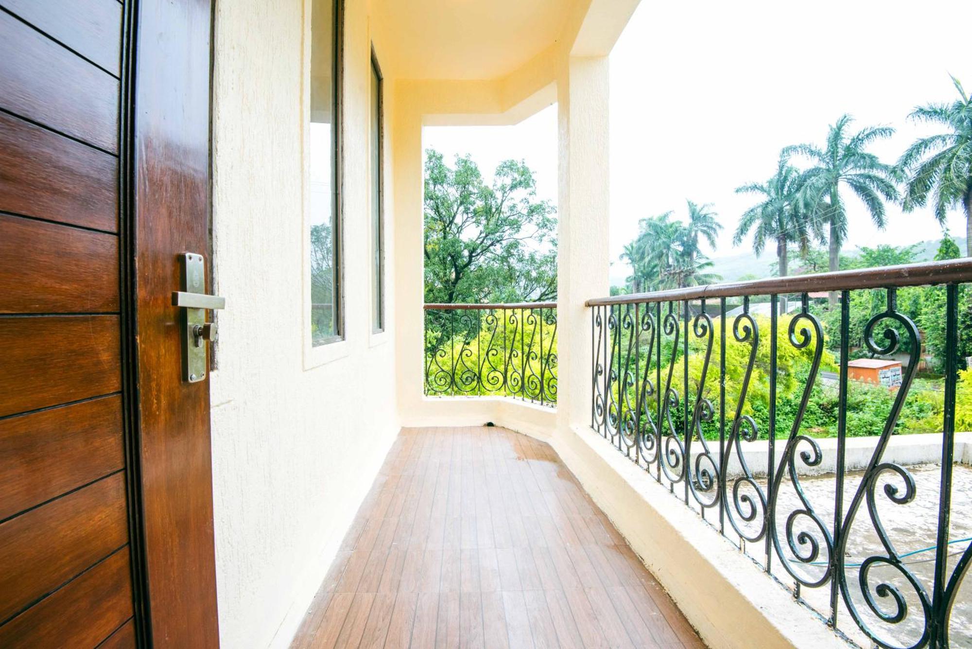 Treebo Reveniir With Pool 3* Lonavala