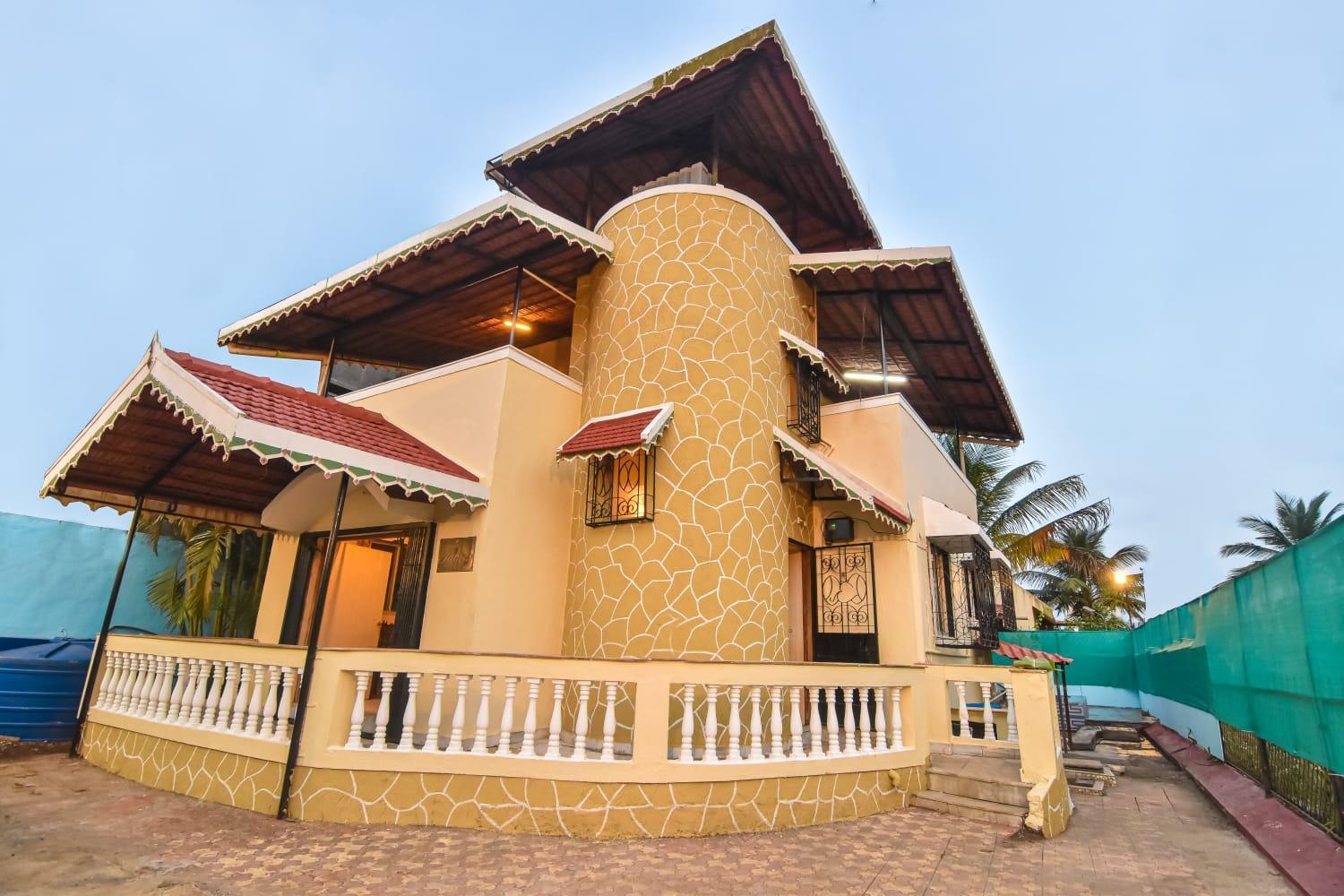 Villa Empyrean Ll 2bhk Ii Monarch Ll Private Pool Ii Ac Ii Luxury Ll Gold Valley Sector D Ll *