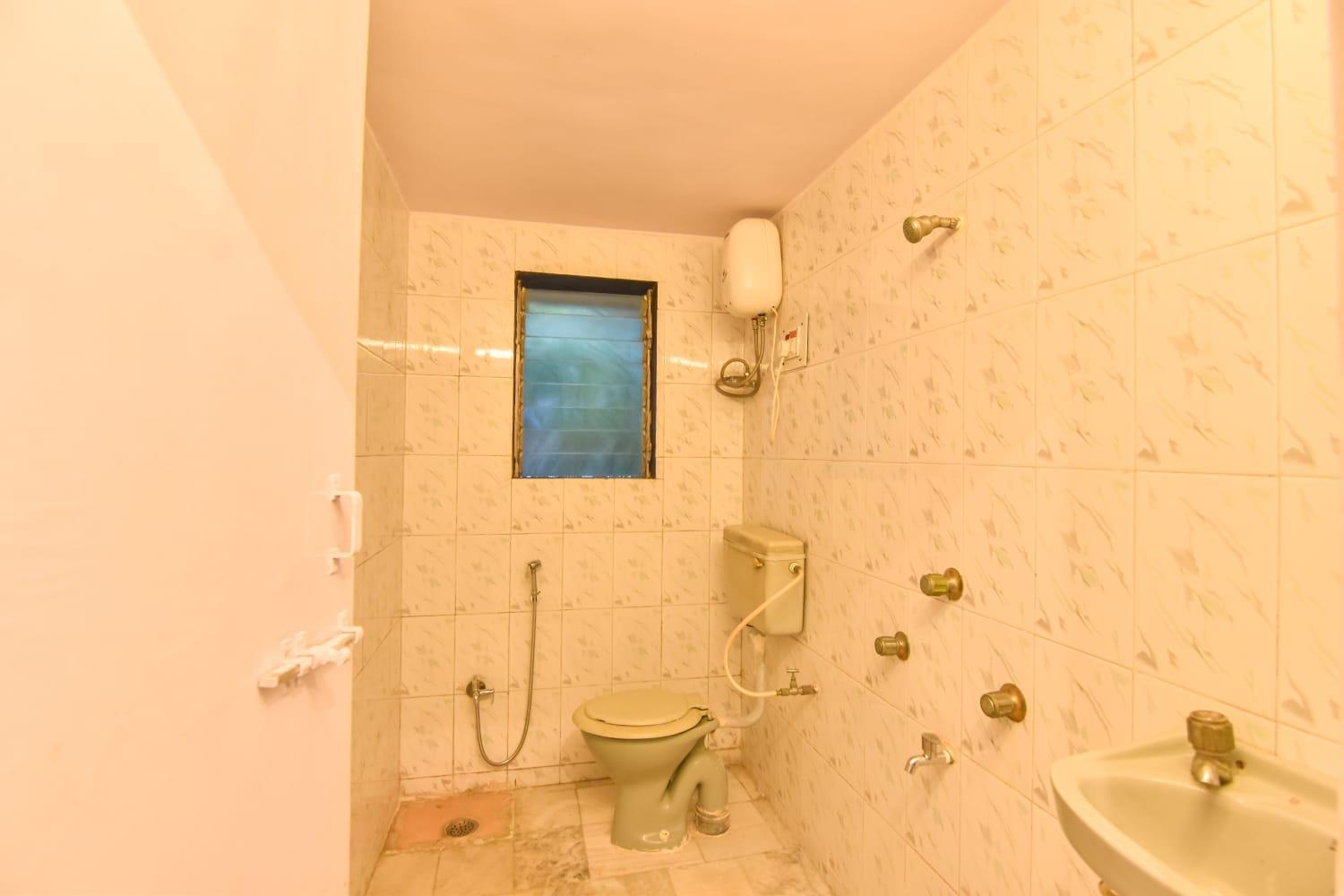 Empyrean Ll 2bhk Ii Monarch Ll Private Pool Ii Ac Ii Luxury Ll Gold Valley Sector D Ll